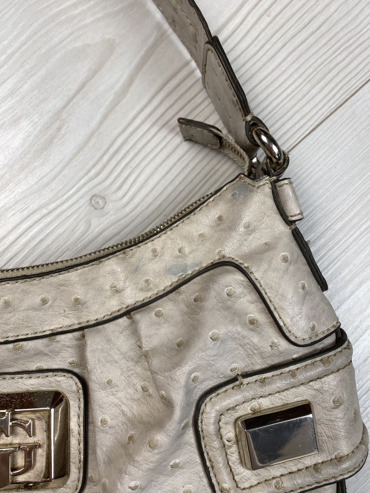 Guess Vintage Ostrich Leather Bag Guess Avant Garde style y2k Size ONE SIZE - 6 Thumbnail