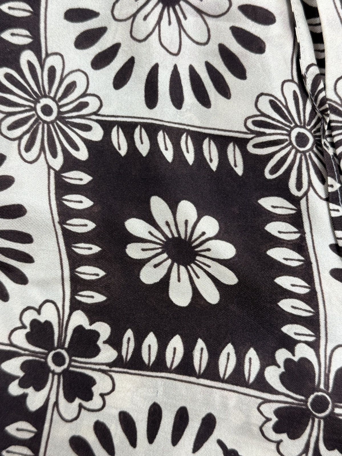 Nanushka SILK SHORTS Size US 34 / EU 50 - 5 Thumbnail