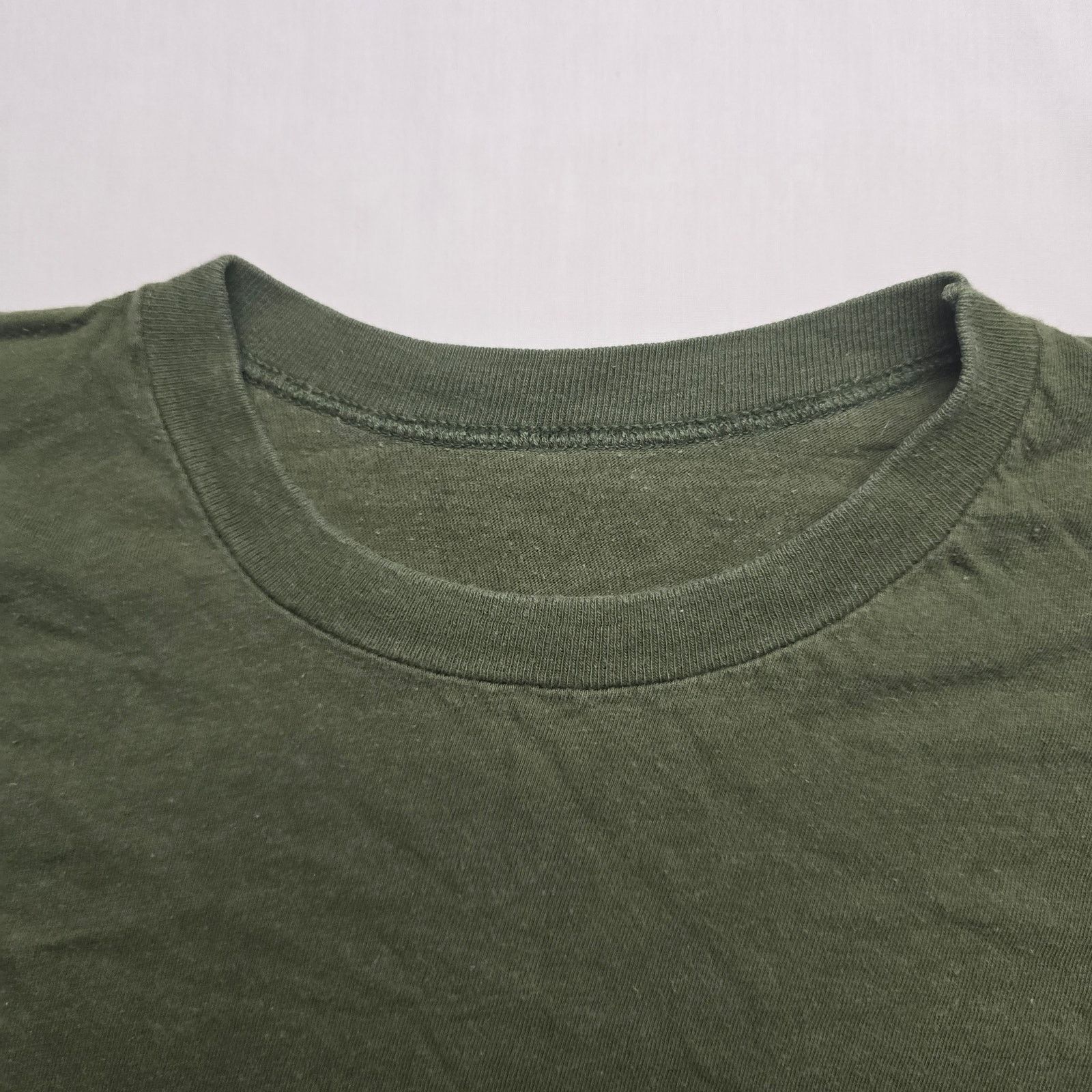 Vintage Vintage Blank Shirt Mens Small Green Single Stitch Plain Tee Size US S / EU 44-46 / 1 - 3 Thumbnail
