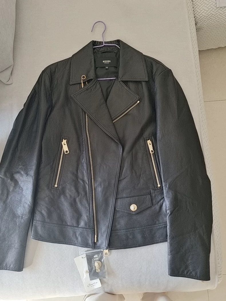 Versace Versace Spring and autumn leather clothes Size US M / EU 48-50 / 2 - 1 Thumbnail