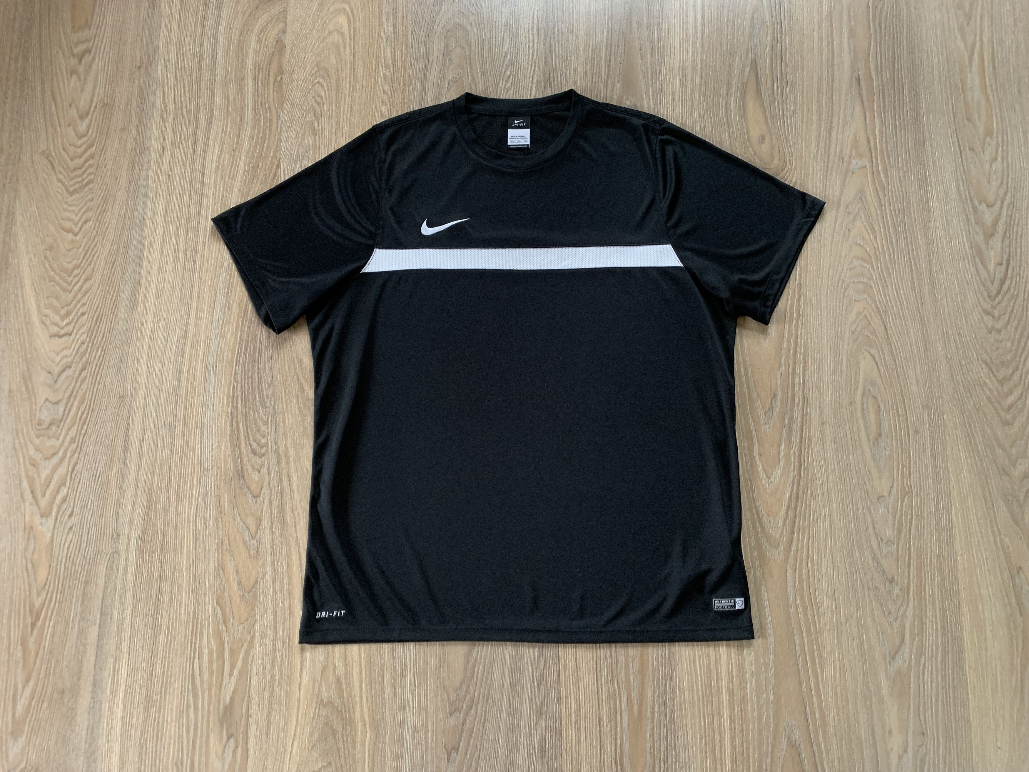 Nike × Vintage Nike Balck Training Football Soccer T-Shirt Size US XXL / EU 58 / 5 - 10 Thumbnail