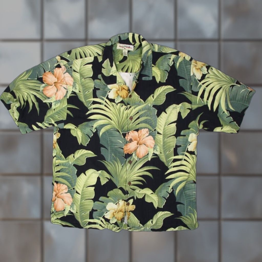 VINTAGE Tommy Bahama Shirt Mens XL Green Button-Up Silk Camp Hawaiian