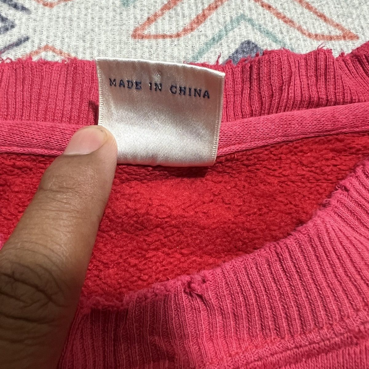 Other Hawaii Inspired Sweatshirt Surf style Thrashed Condition Size US L / EU 52-54 / 3 - 10 Thumbnail