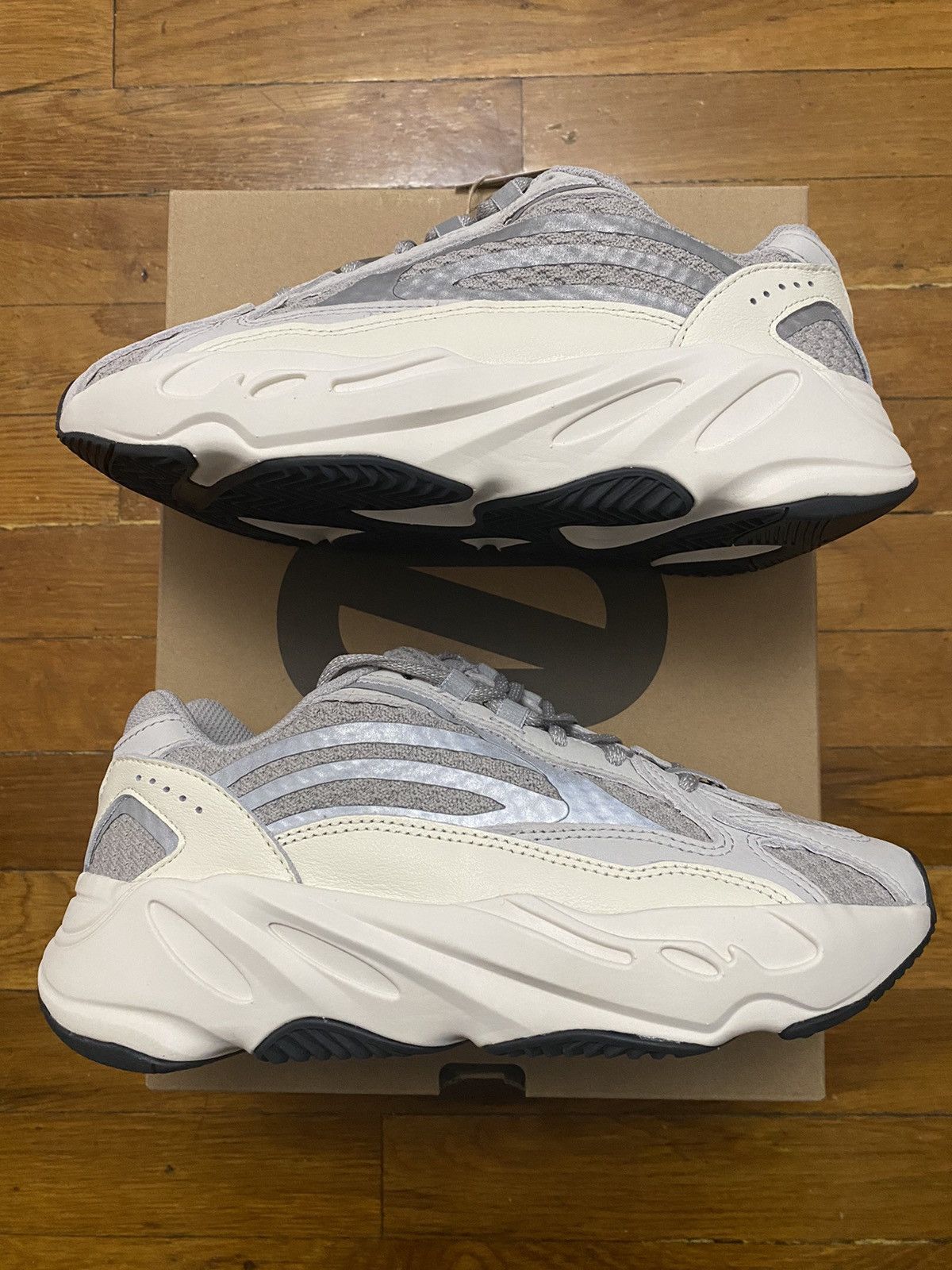Adidas × Kanye West × Yeezy Size 5 - Adidas Yeezy Boost 700 V2 Static Grey Cream Men’s Size US 5 / EU 37 - 2 Thumbnail