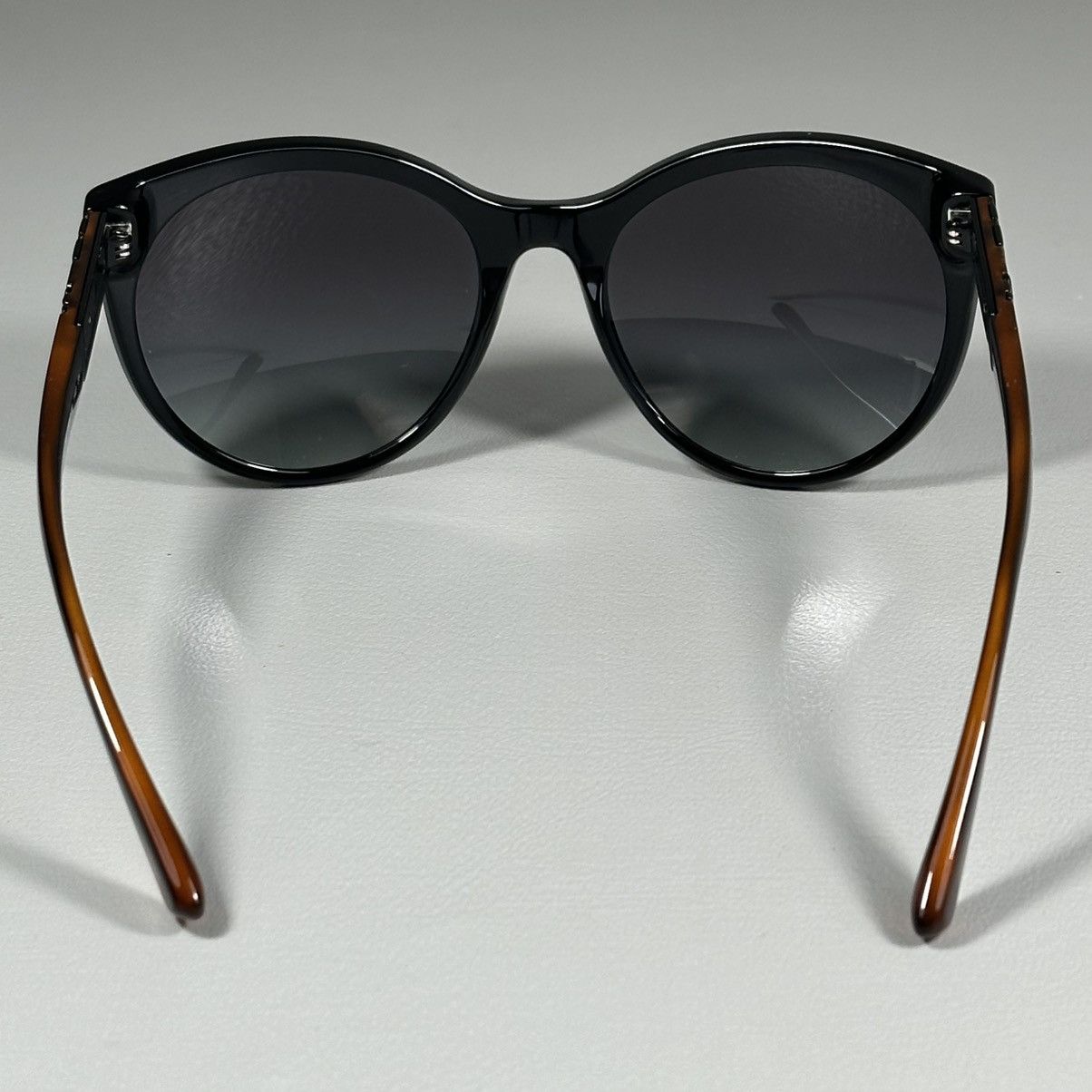 Burberry Burberry B 4236 3001/8G 3N Round Sunglasses Size ONE SIZE - 5 Thumbnail