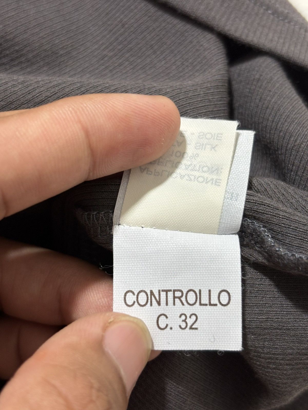 Brunello Cucinelli Brunello Cucinelli Dark Grey V Neck Size XXL / US 16-18 / IT 52-54 - 6 Thumbnail