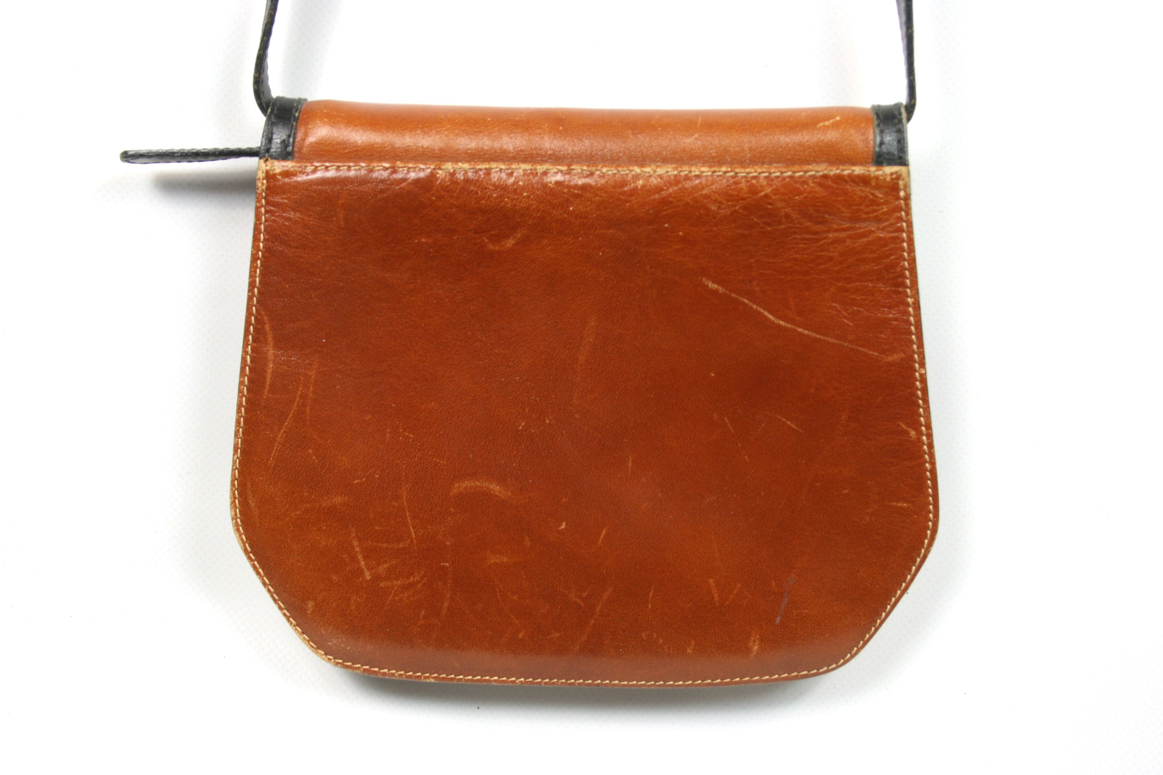 Bally 90S Logo Leather Crossbody Mini Bag Vintage Size ONE SIZE - 3 Thumbnail