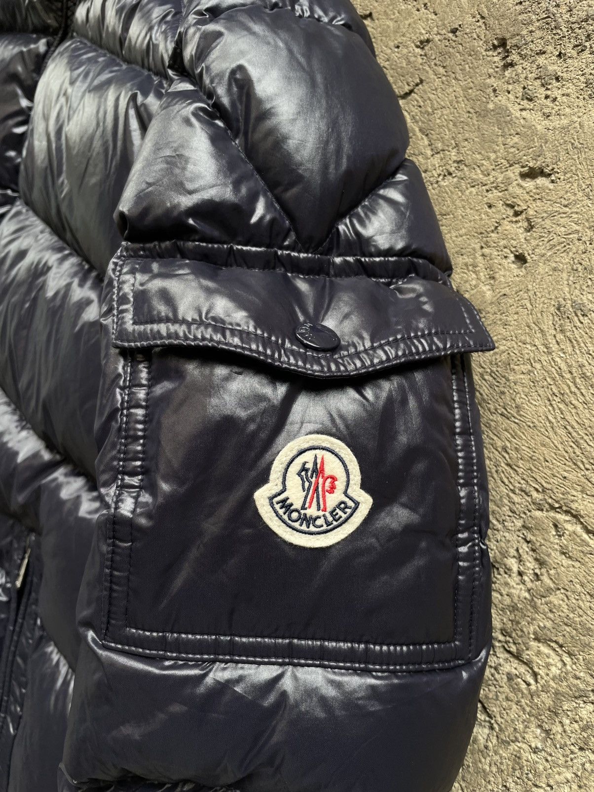 Moncler Like new Moncler Maya Giubbotto down puffer jacket Size US S / EU 44-46 / 1 - 5 Thumbnail
