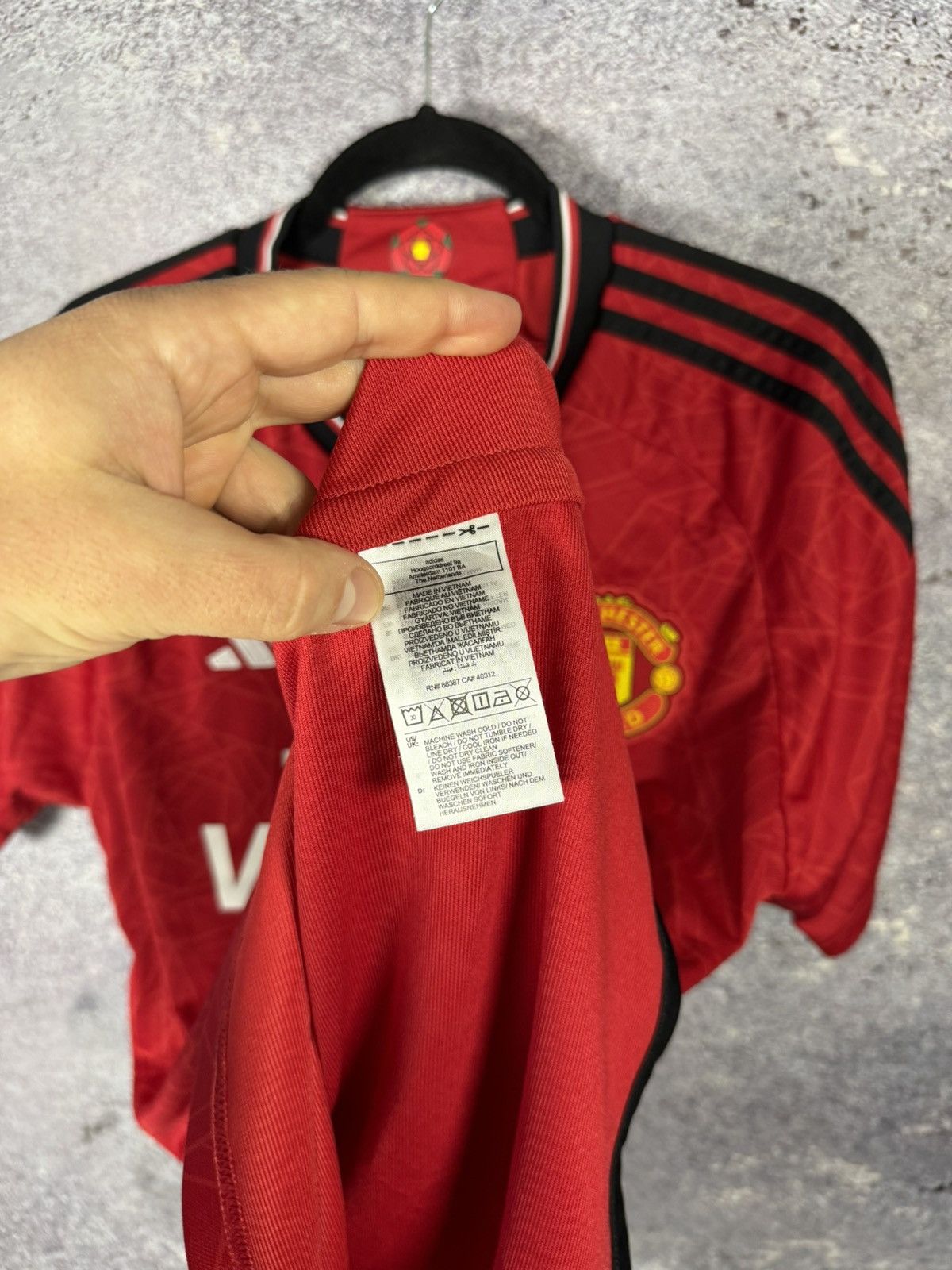 Adidas × Vintage Vintage Manchester United 2023/24 Adidas Soccer Jersey Large Size US L / EU 52-54 / 3 - 12 Thumbnail