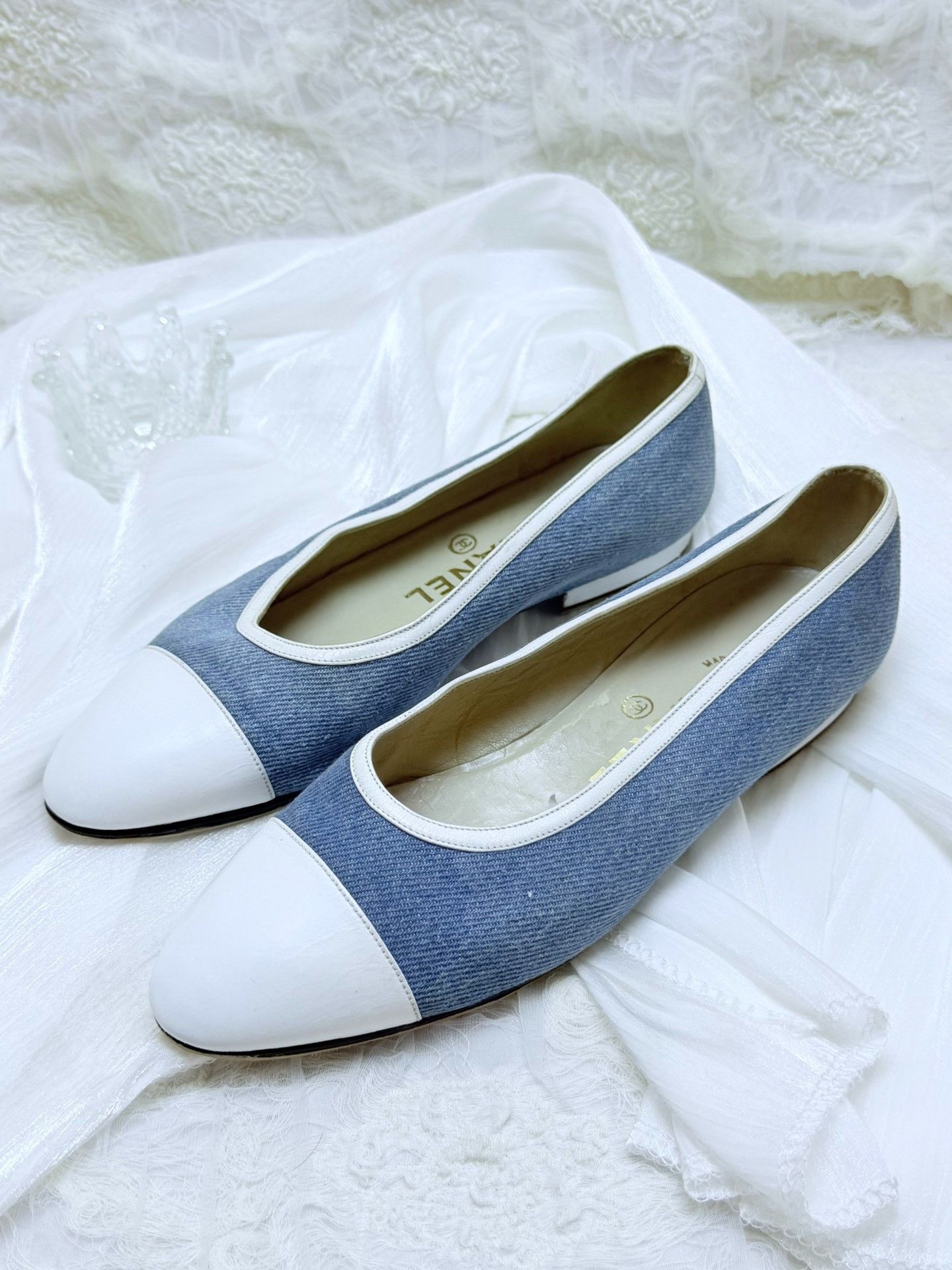 Chanel Chanel Denim Lowtop Sneakers us_6-5 Women Size US 6.5 / IT 36.5 - 1 Thumbnail