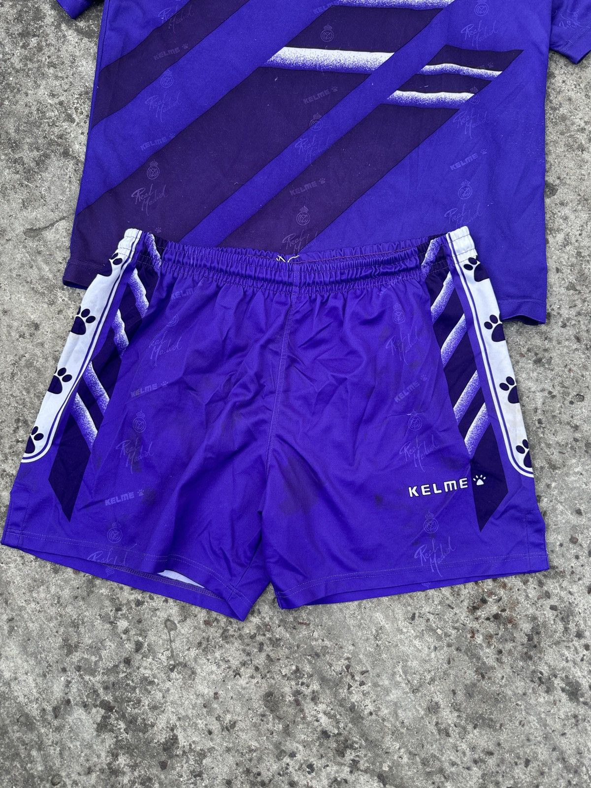 Vintage Vintage Kelme Real Madrid Soccer Suits Jersey Rare Lampas XL Size US XL / EU 56 / 4 - 2 Thumbnail
