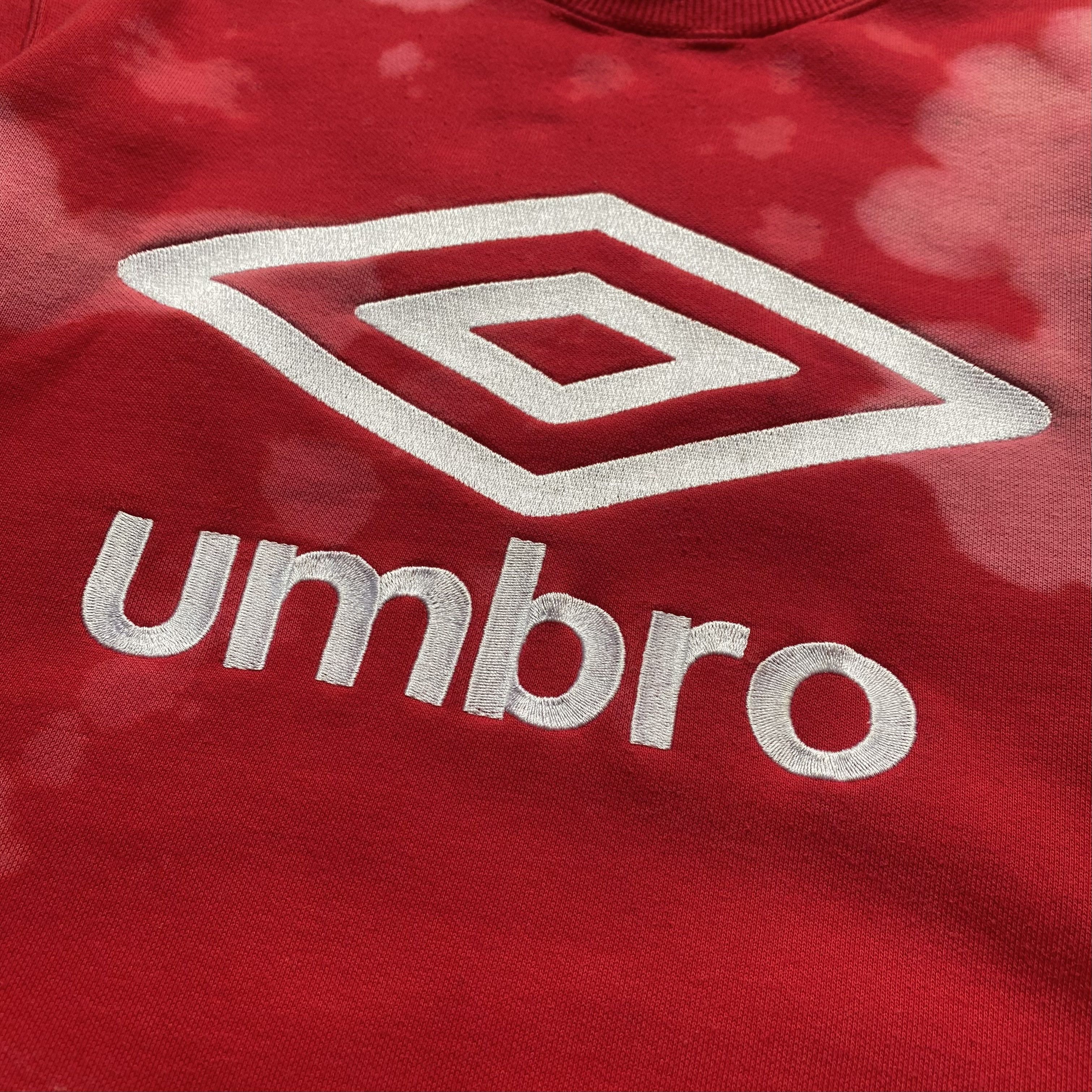Umbro 00s Custom Umbro Center logo sweatshirt Tie dye Vintage Size US L / EU 52-54 / 3 - 7 Thumbnail