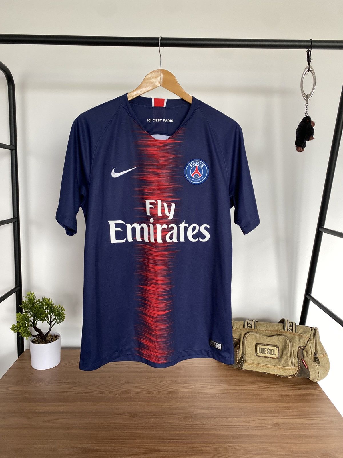 Nike PSG 2018/2019 Mbappé Home Kit Size US M / EU 48-50 / 2 - 1 Thumbnail