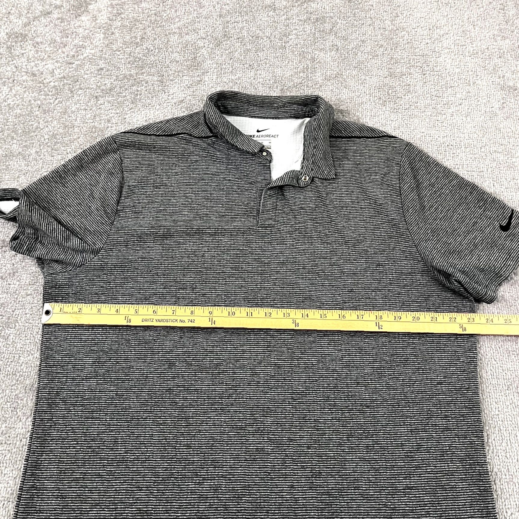 Nike NIKE Polo Shirt Mens AEROREACT Extra Large Gray Striped Snap Collar Golf Sport Size US XL / EU 56 / 4 - 7 Thumbnail