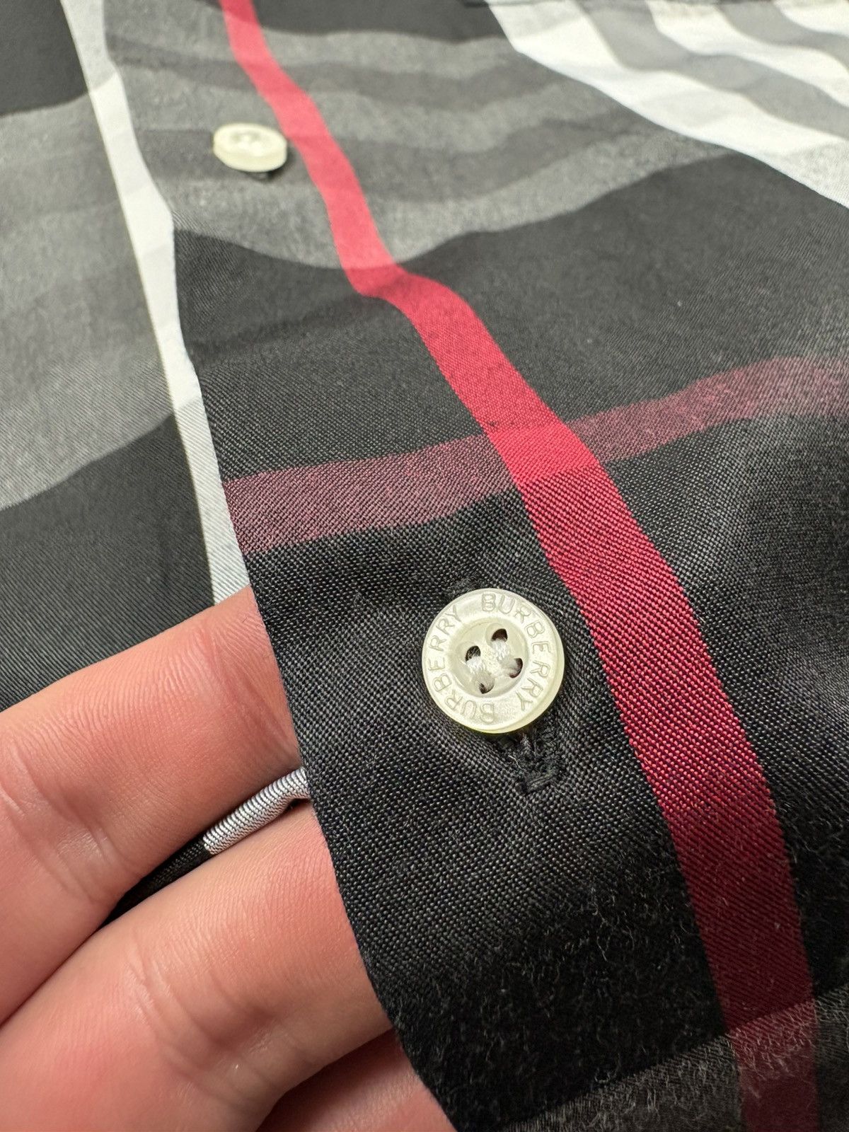 Burberry BURBERRY Vintage FullCheckered Luxury Casual Streetwear Hype Size US M / EU 48-50 / 2 - 7 Thumbnail