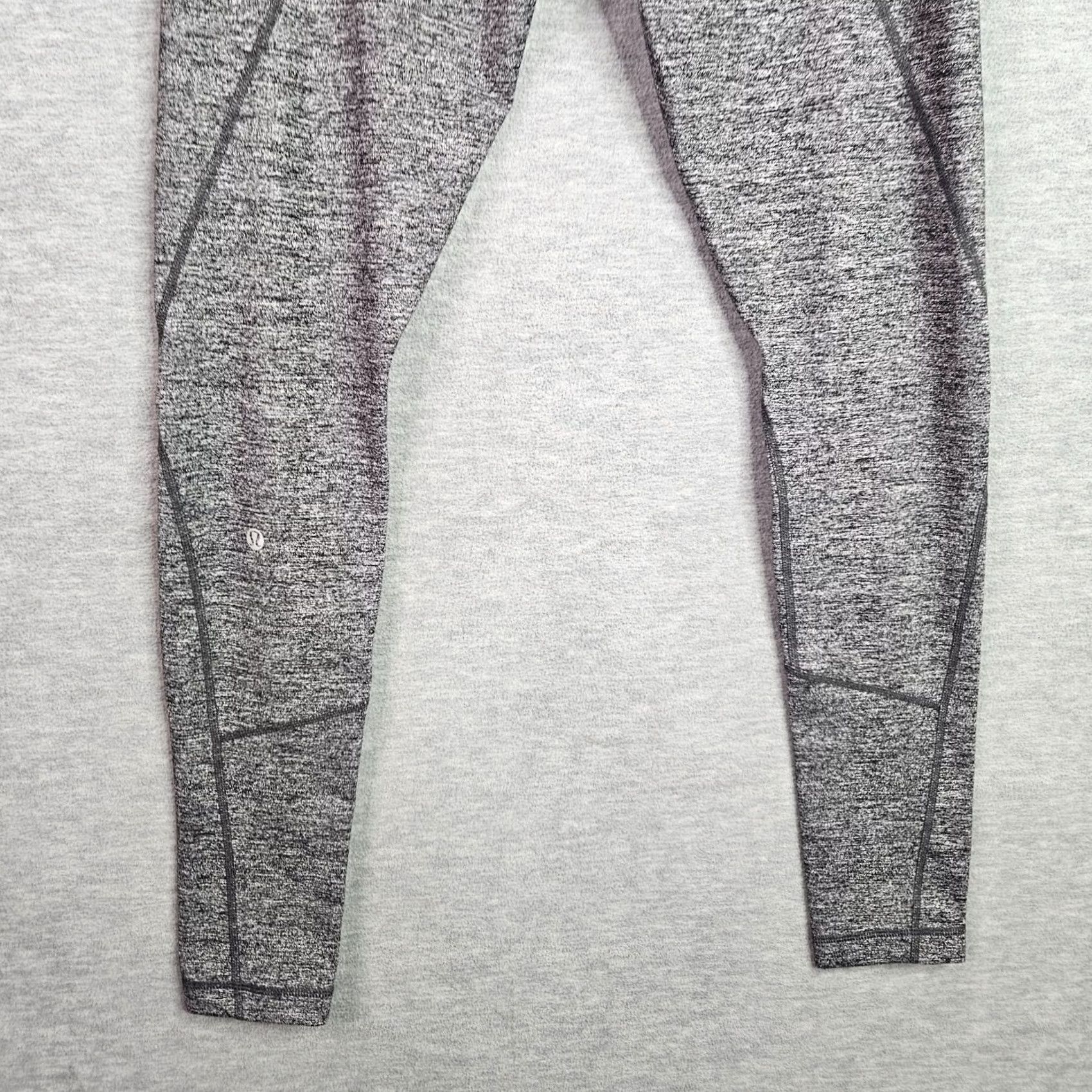 Lululemon Lululemon Purple Grey Women’s Outdoor Workout Legging Size 8 Size 30" / US 8 / IT 44 - 3 Thumbnail