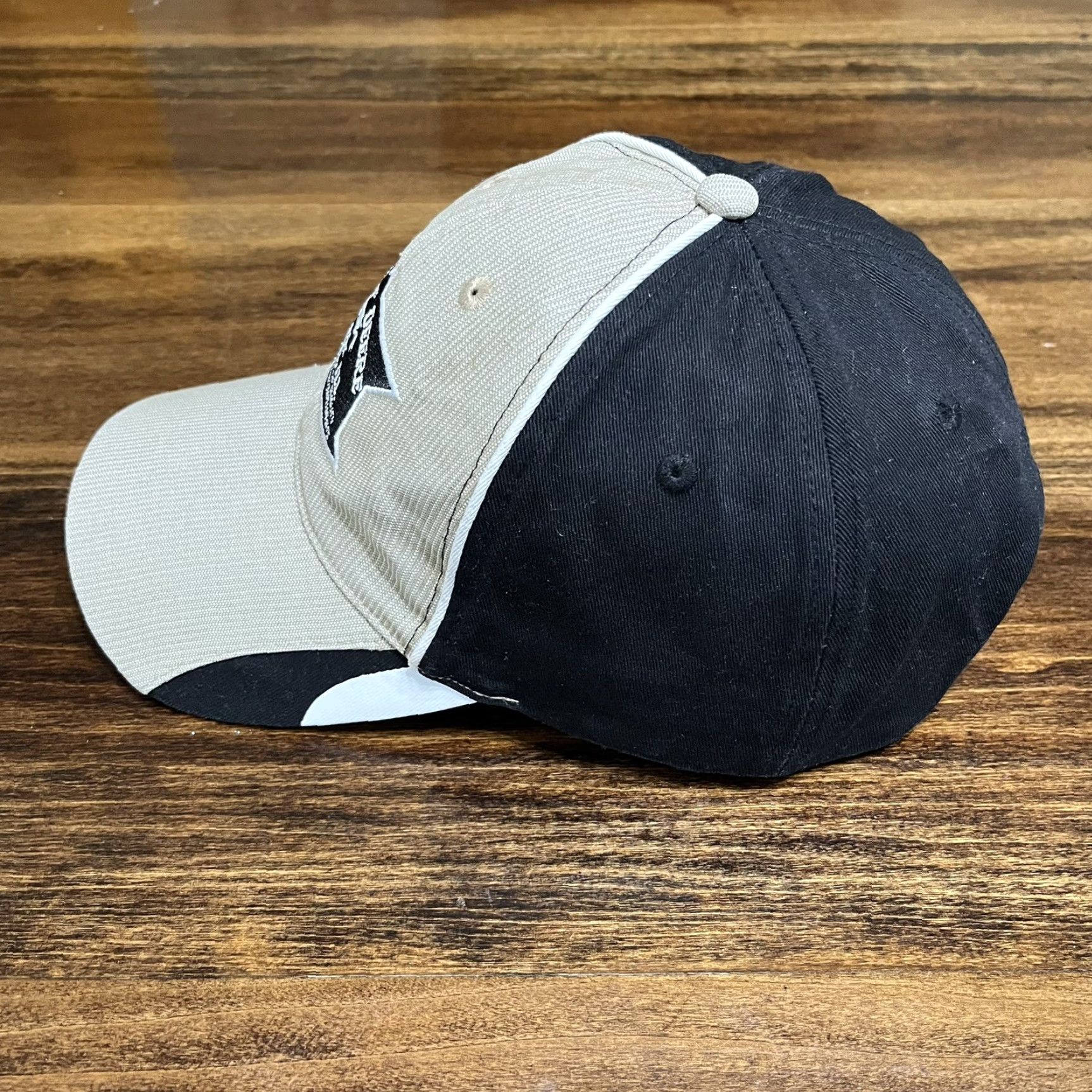 John Deere John Deere Hat Cap Strap Back Moline Illinois Mens Embroidered Brown Black Size ONE SIZE - 2 Thumbnail