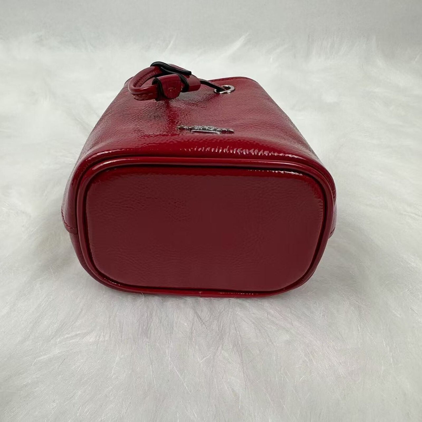 Coach Coach Drawstring Wristlet Pouch Bag in Leather/Silver /Red Size ONE SIZE - 6 Thumbnail