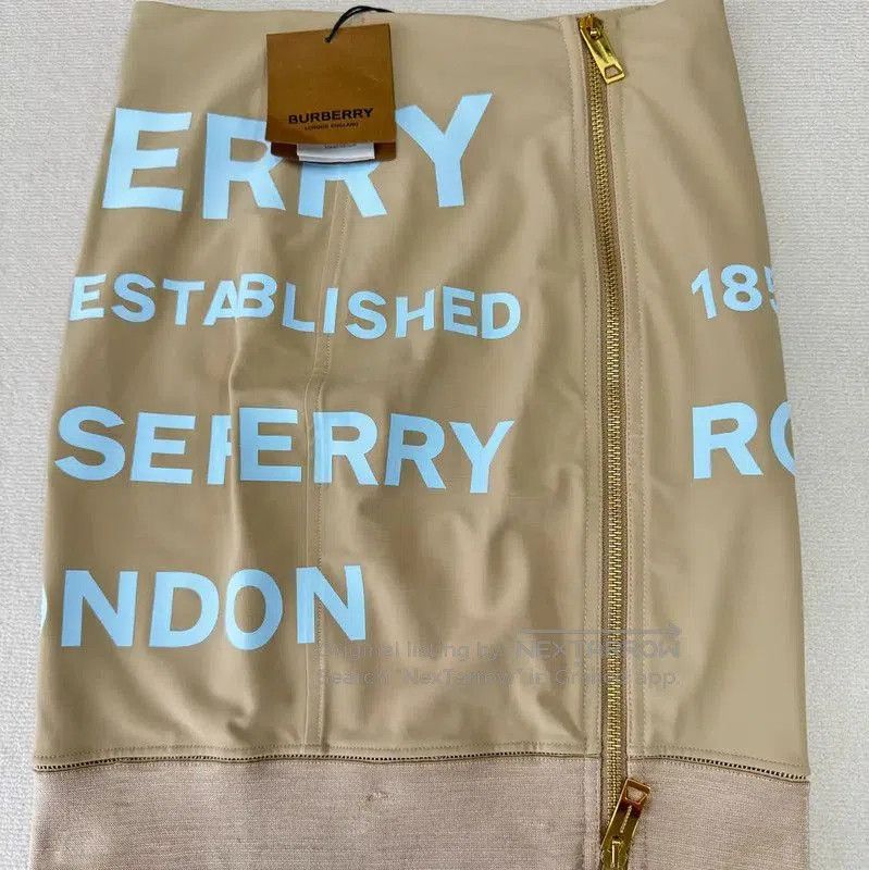 Burberry Burberry Summer Pencil Skirt in Khaki. Size 23" - 7 Thumbnail