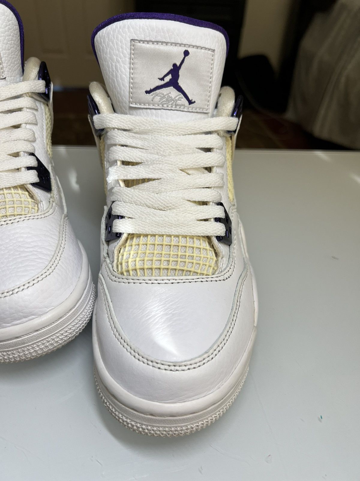 Jordan Brand Air Jordan 4 Retro 'Purple Metallic' 7Y Size US 7 / EU 40 - 1 Thumbnail