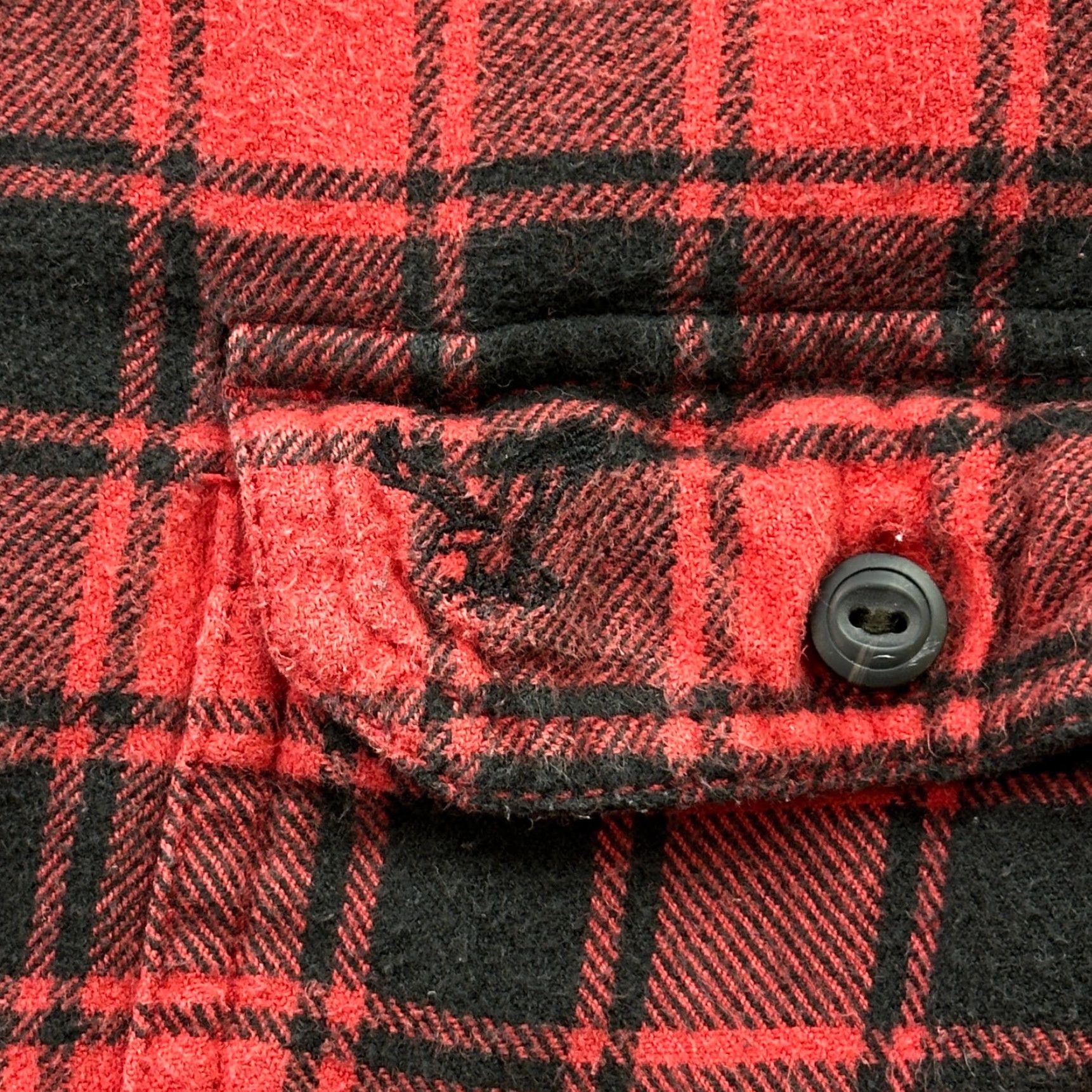 American Eagle Outfitters VINTAGE American Eagle Outfitters Shirt Mens Medium Red Buffalo Plaid Athletic Fit Flannel Preppy Size US M / EU 48-50 / 2 - 4 Thumbnail