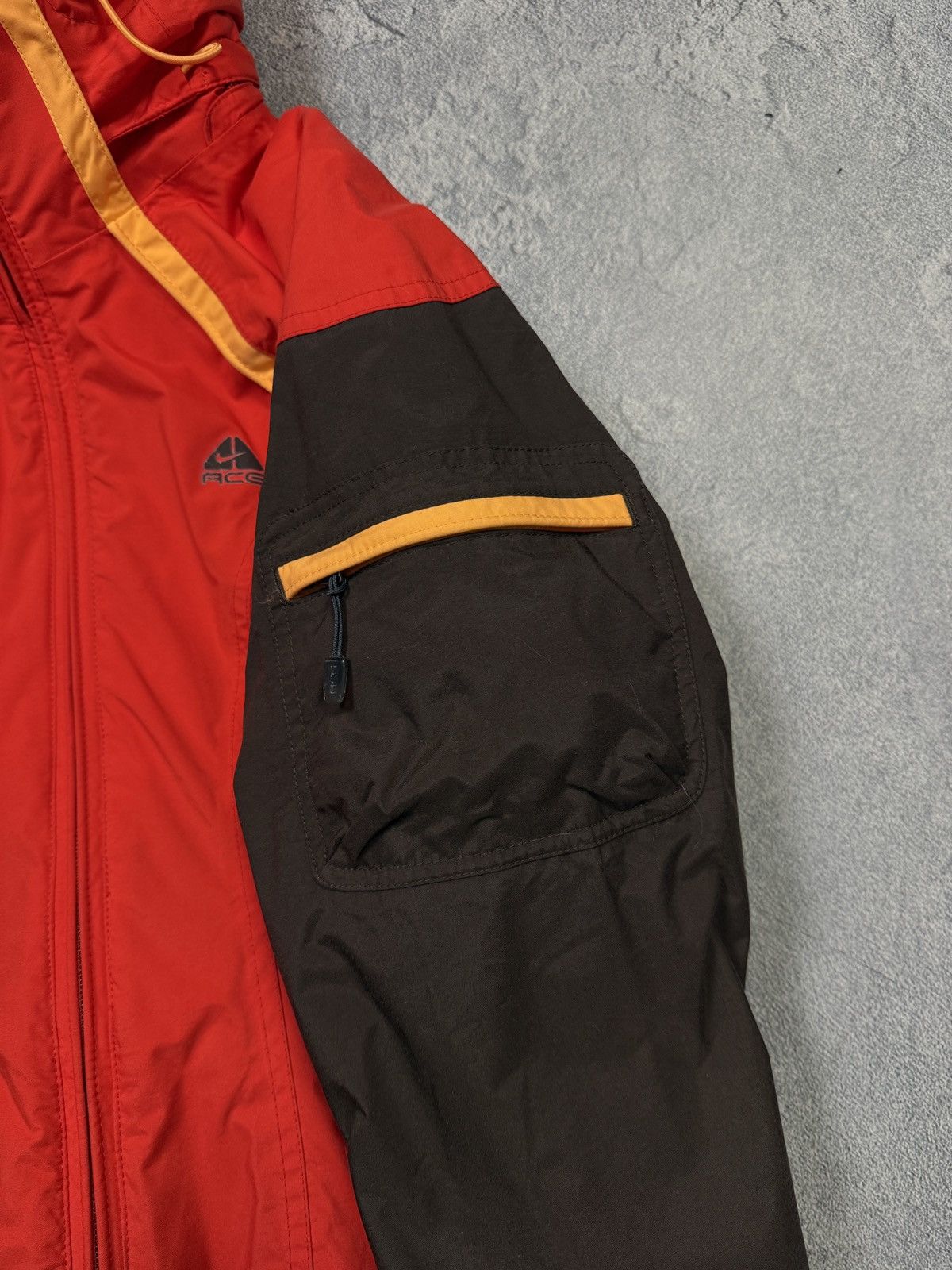 Nike Nike ACG Jacket Red Windbreaker Rain Coat 3 Outer Layer Fit Size S / US 4 / IT 40 - 19 Thumbnail