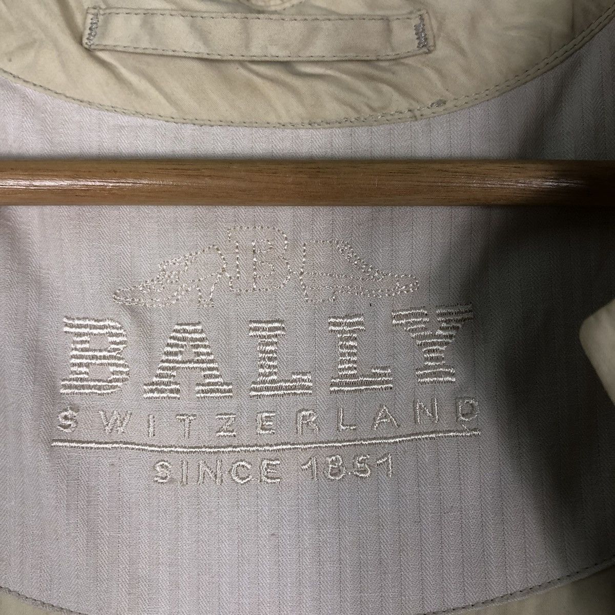 Bally × Designer 🔥VINTAGE LONG JACKET BALLY MADE IN ITALY DOUBLE COLLAR Size US M / EU 48-50 / 2 - 19 Thumbnail