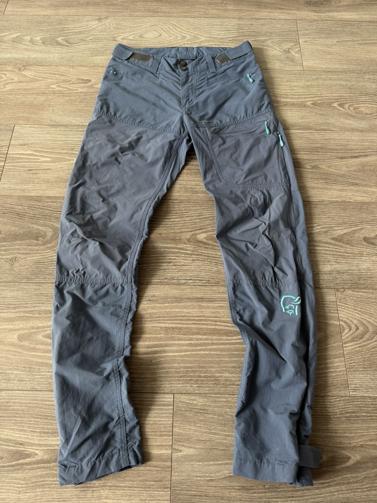 Norrona Norrona Lightweight Big Logo Gorpcore Cool Regular Pants Size 25" / US 0 / IT 36 - 5 Thumbnail