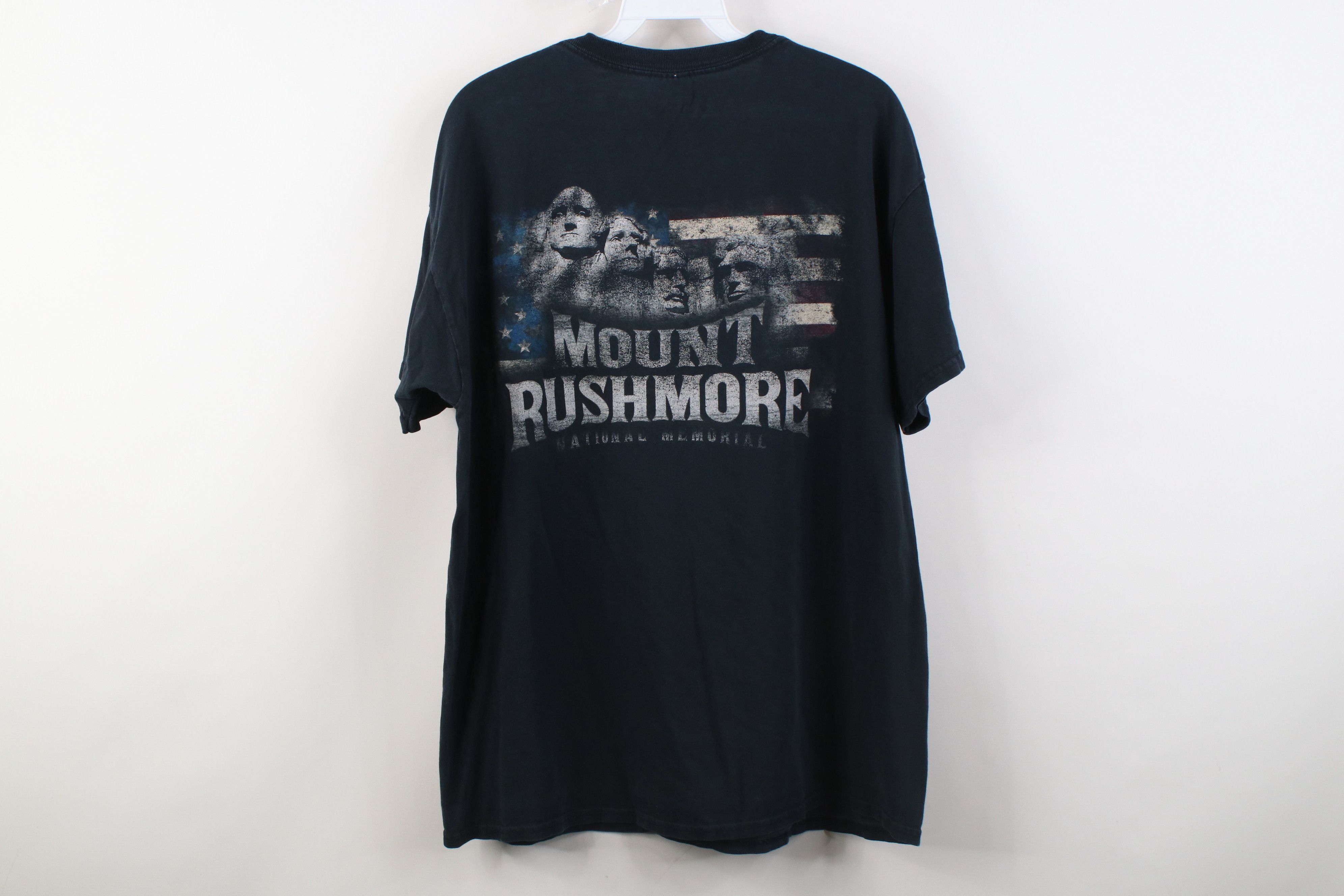 Vintage Vintage Y2K Mount Rushmore Monument Short Sleeve T-Shirt Size US L / EU 52-54 / 3 - 12 Thumbnail