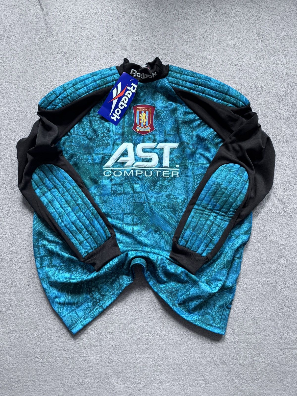 Reebok Aston Villa 1995/96 reebok football vintage jersey Size US XL / EU 56 / 4 - 1 Thumbnail