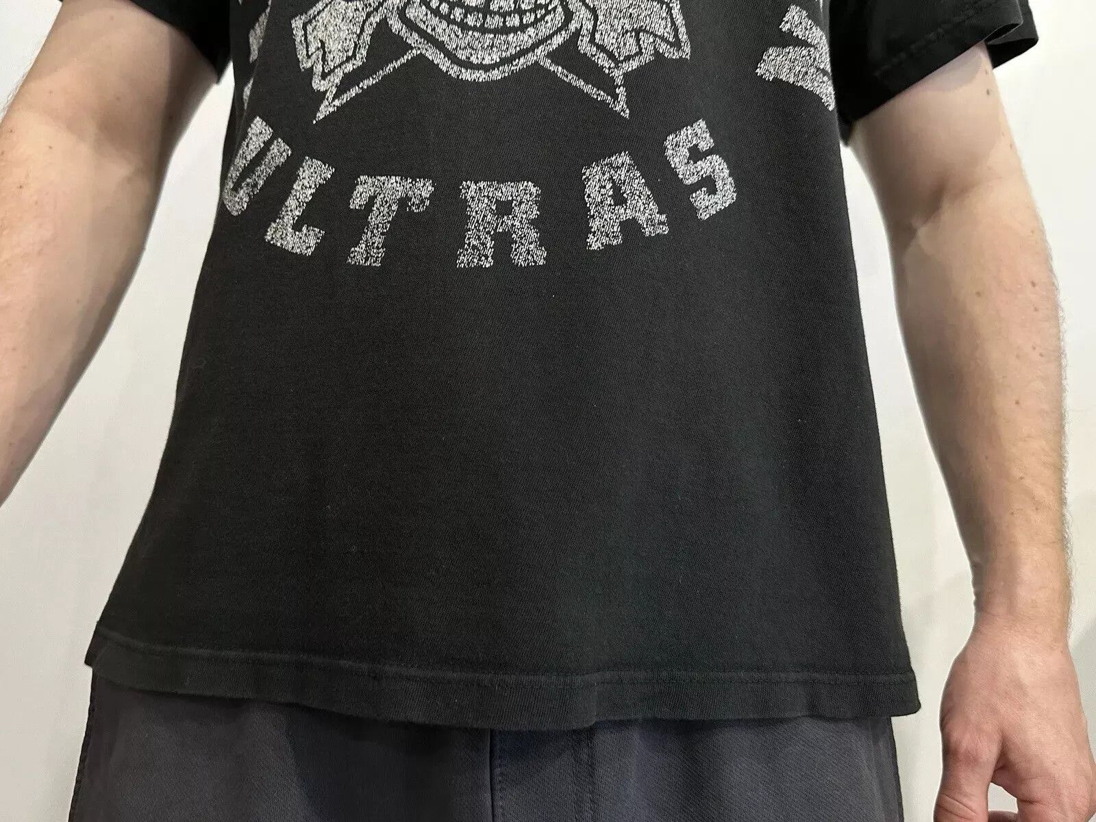 Vintage Vintage 2000s Die Toten Hosen ultras band rock shirt faded Size US S / EU 44-46 / 1 - 6 Thumbnail