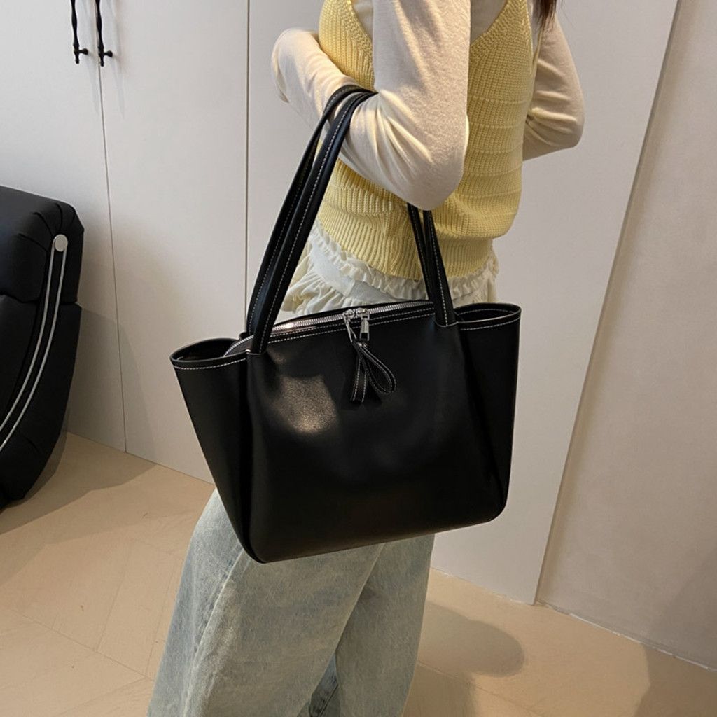 Japanese Brand Large capacity handbag Size ONE SIZE - 2 Thumbnail