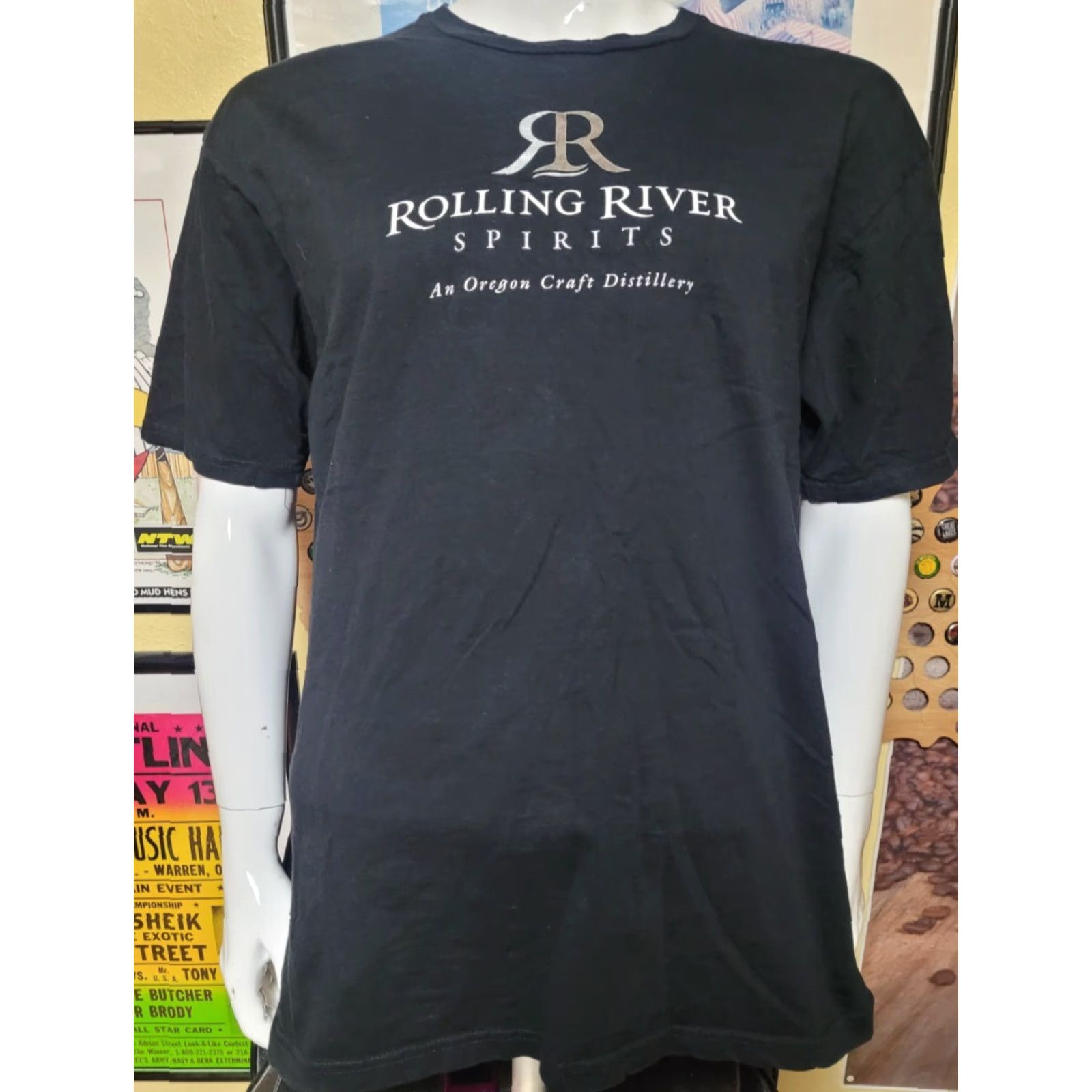 Delta Rolling River Spirits T Shirt Delta Men Graphic Tee Crew Neck Short Sleeve Black XL 100% Cotton Vintage? Size US S / EU 44-46 / 1 - 2 Thumbnail