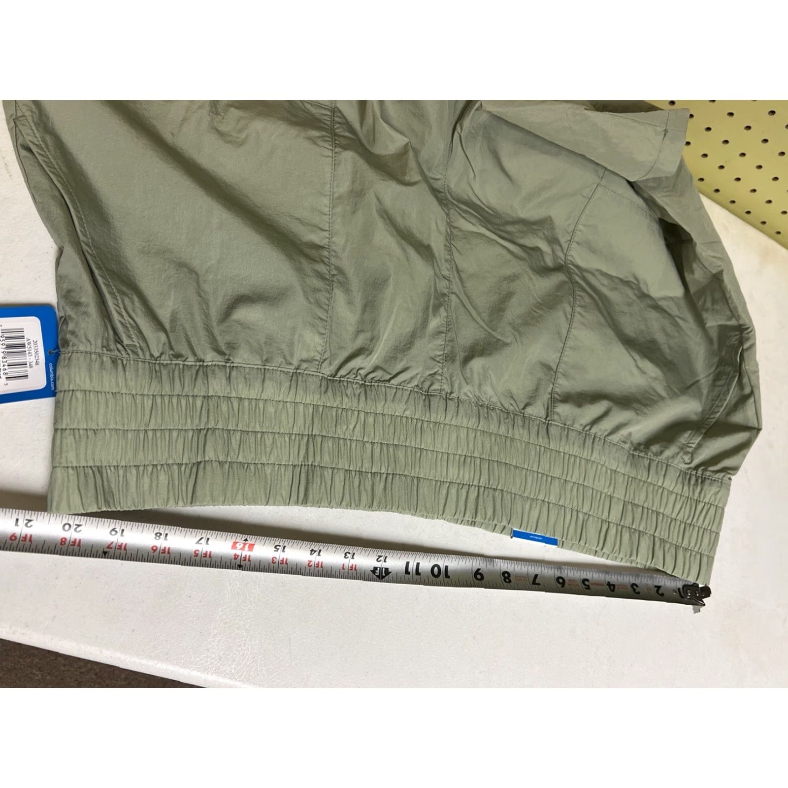 Vintage New Columbia Nylon Shorts Tan Swimming Fishing Camp Shorts Womens 2X NWT Size 40" / US 18 - 7 Thumbnail
