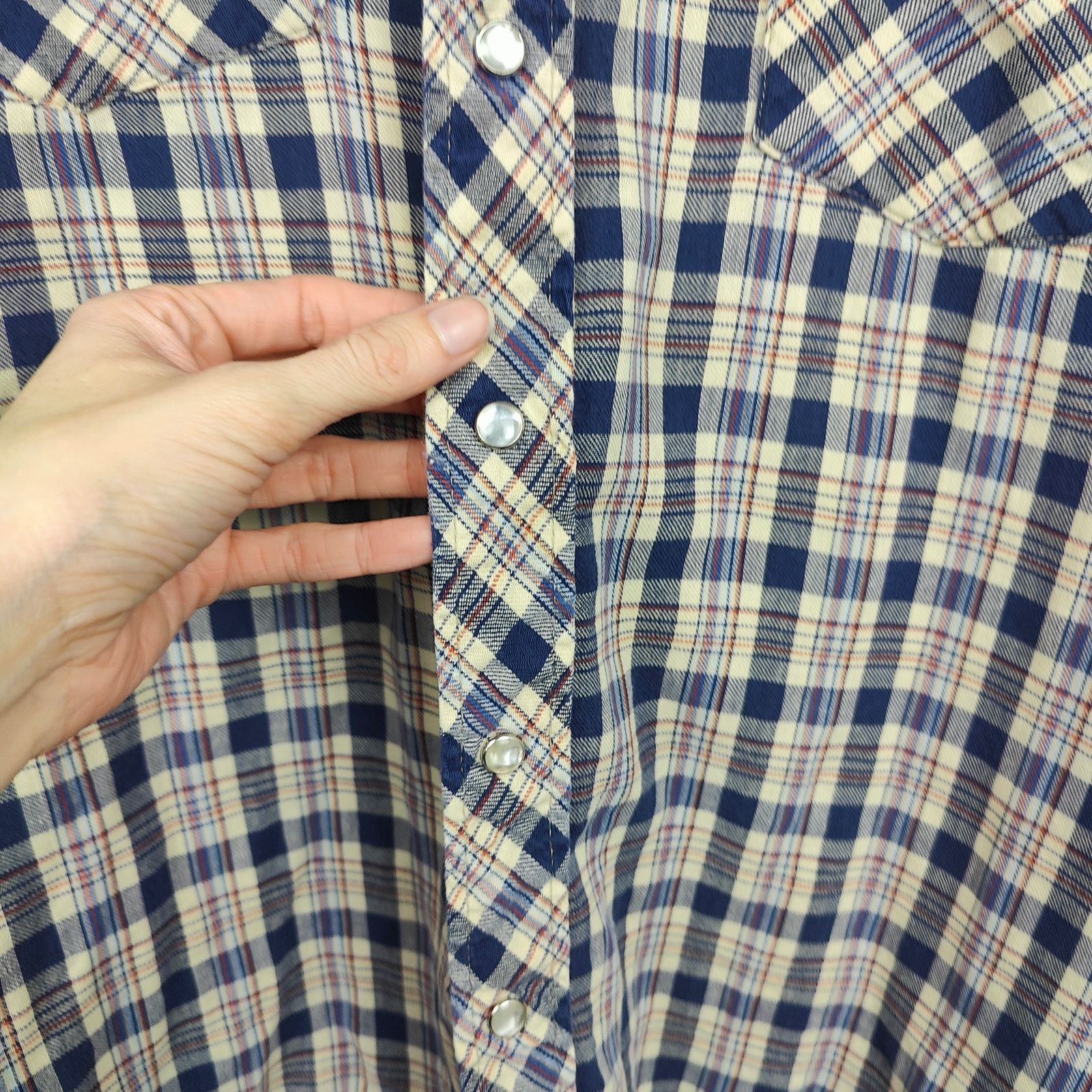 Other Vintage Woolrich Western Shirt Mens XL Beige Blue Plaid Size US XL / EU 56 / 4 - 4 Thumbnail