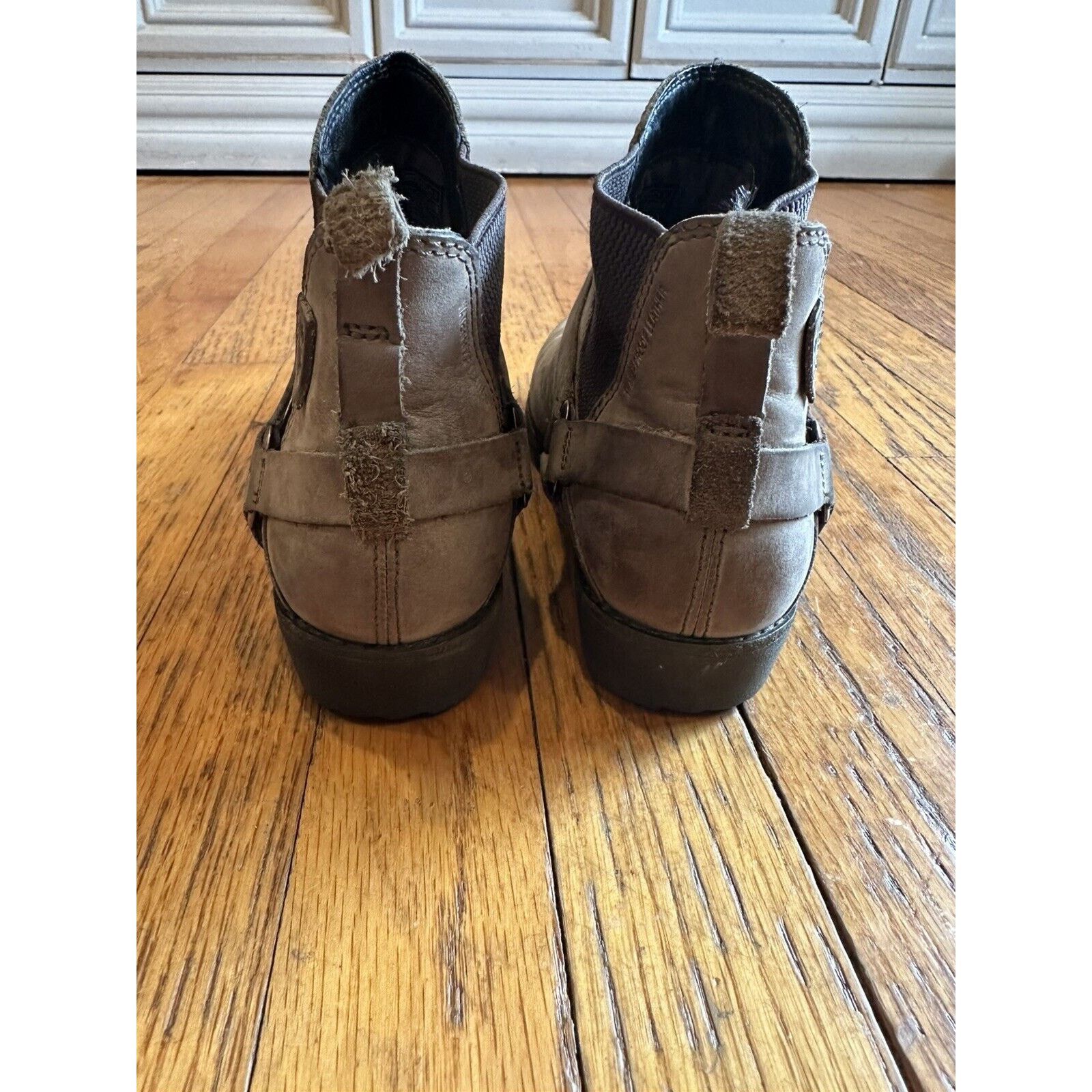 Teva Teva Women’s De La Vina Dos Chelsea Boot Size 6.5 Taupe GUC Size US 6.5 / IT 36.5 - 7 Thumbnail