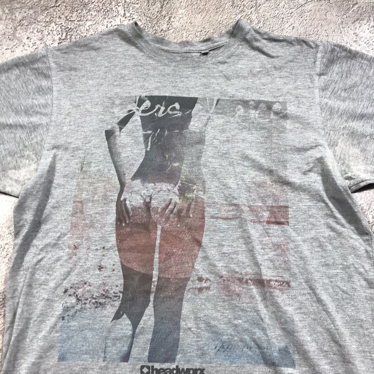 Vintage Vintage 90s Sun Faded Graphic Tee Grunge Streetwear Baggy M Size US M / EU 48-50 / 2 - 2 Thumbnail