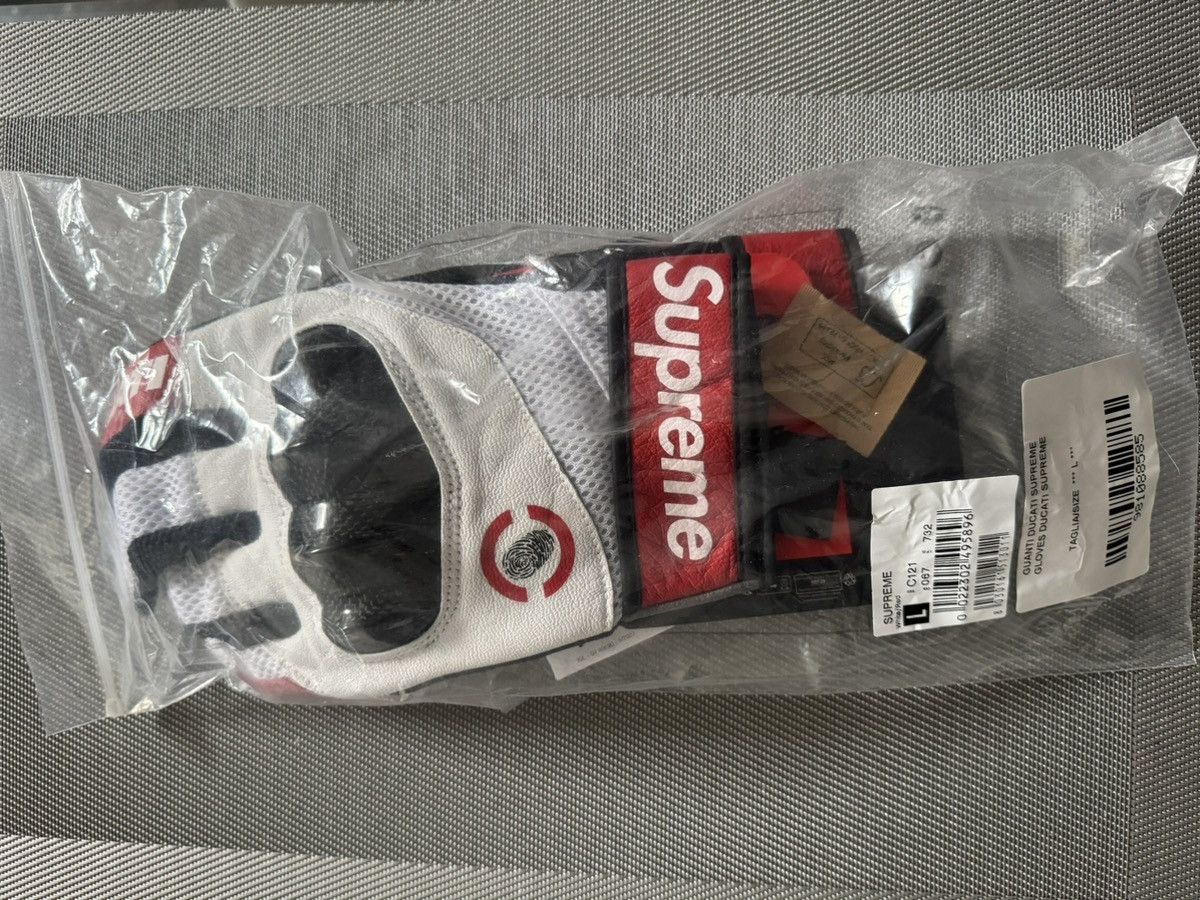 Ducati × Supreme Supreme x Ducati Riding Gloves sz Large Size ONE SIZE - 1 Thumbnail