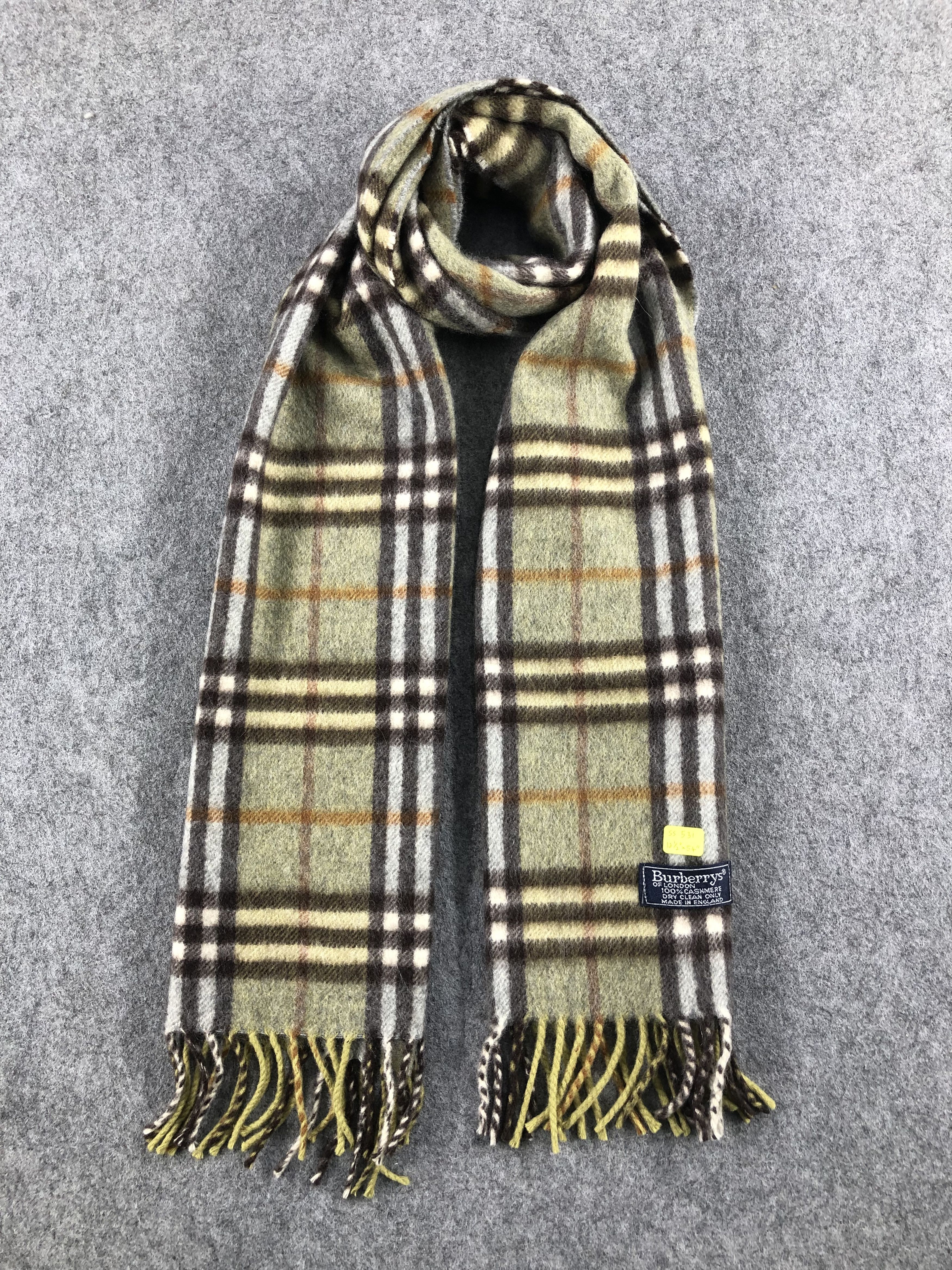 Burberry Burberry Scarf / Muffler / Neckwear Size ONE SIZE - 1 Thumbnail