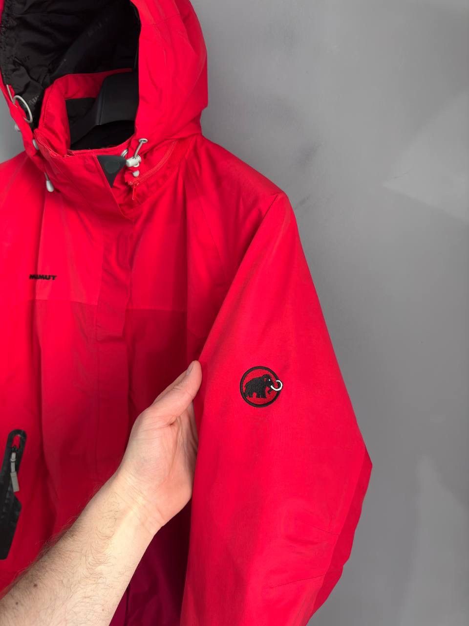Mammut Mammut GORE TEX Pro Shell Women's Waterproof Jacket, Size L Size US L / EU 52-54 / 3 - 5 Thumbnail