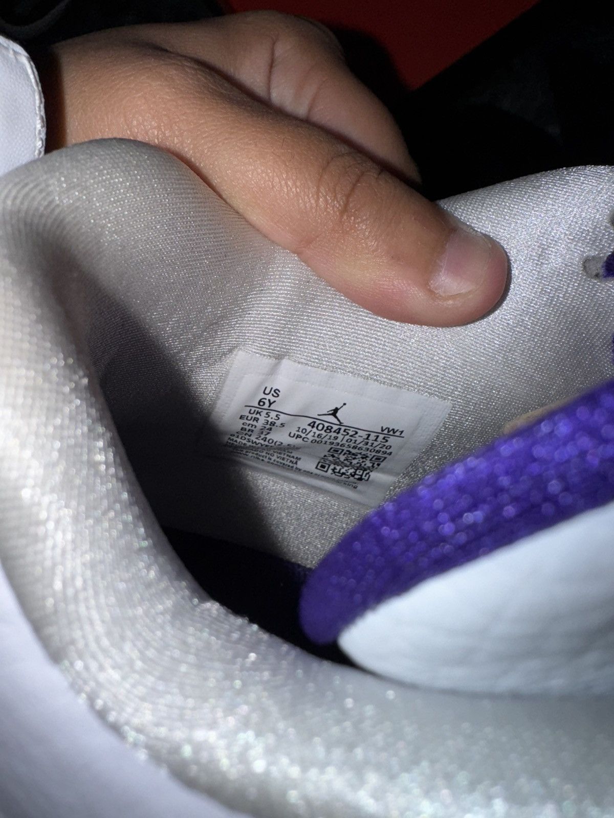 Jordan Brand Air Jordan 4 Retro GS Metallic purple Size US 7.5 / IT 37.5 - 13 Thumbnail