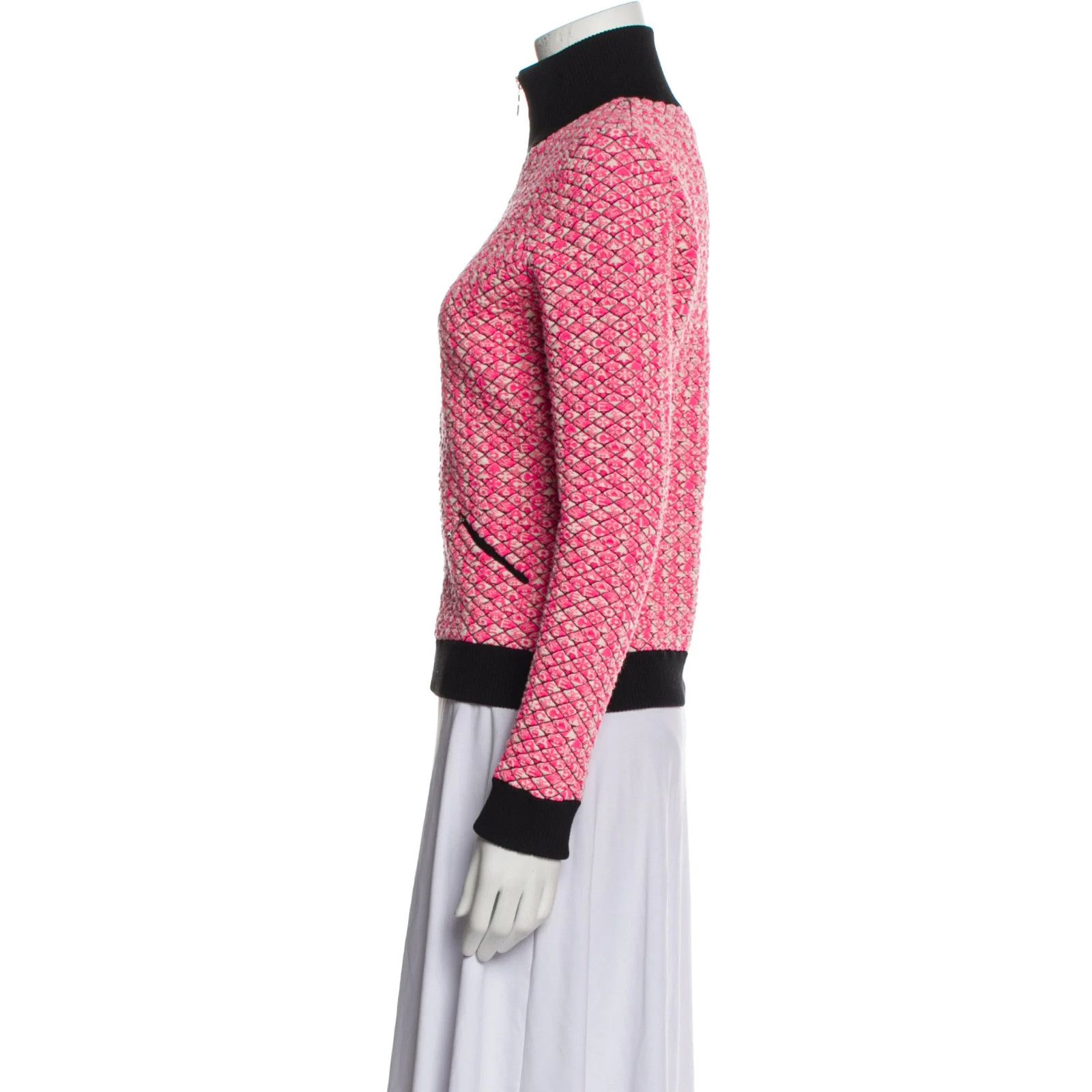 Chanel Chanel 19B Coco Neige Ski Pink Quilted Black Logo Wool Size XS / US 0-2 / IT 36-38 - 14 Thumbnail