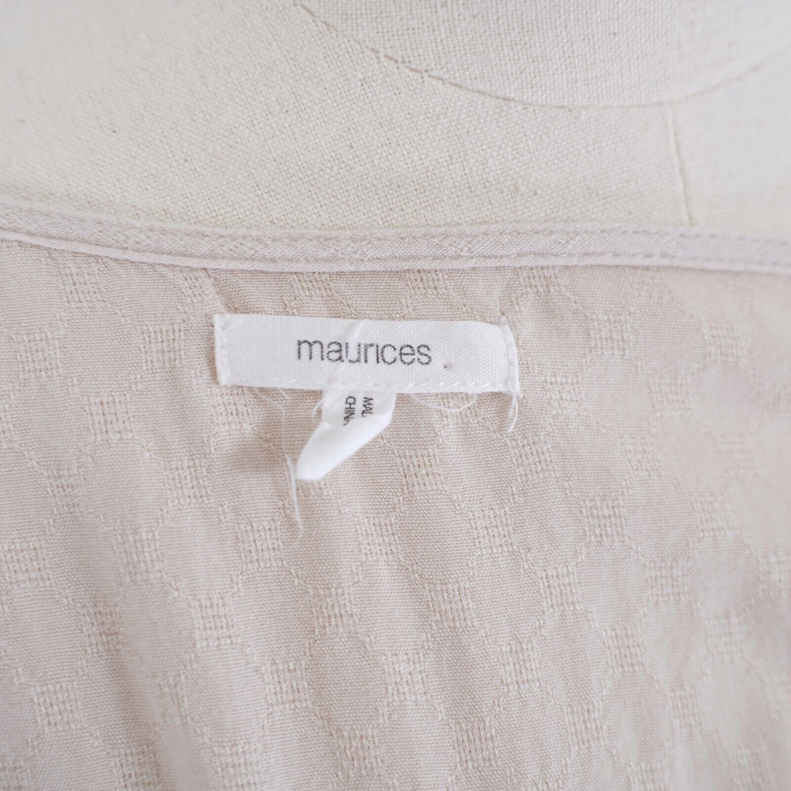 Designer Maurices Medium Rayon Medium Beige Dress Boat V-Neck Pillow Size M / US 6-8 / IT 42-44 - 9 Thumbnail