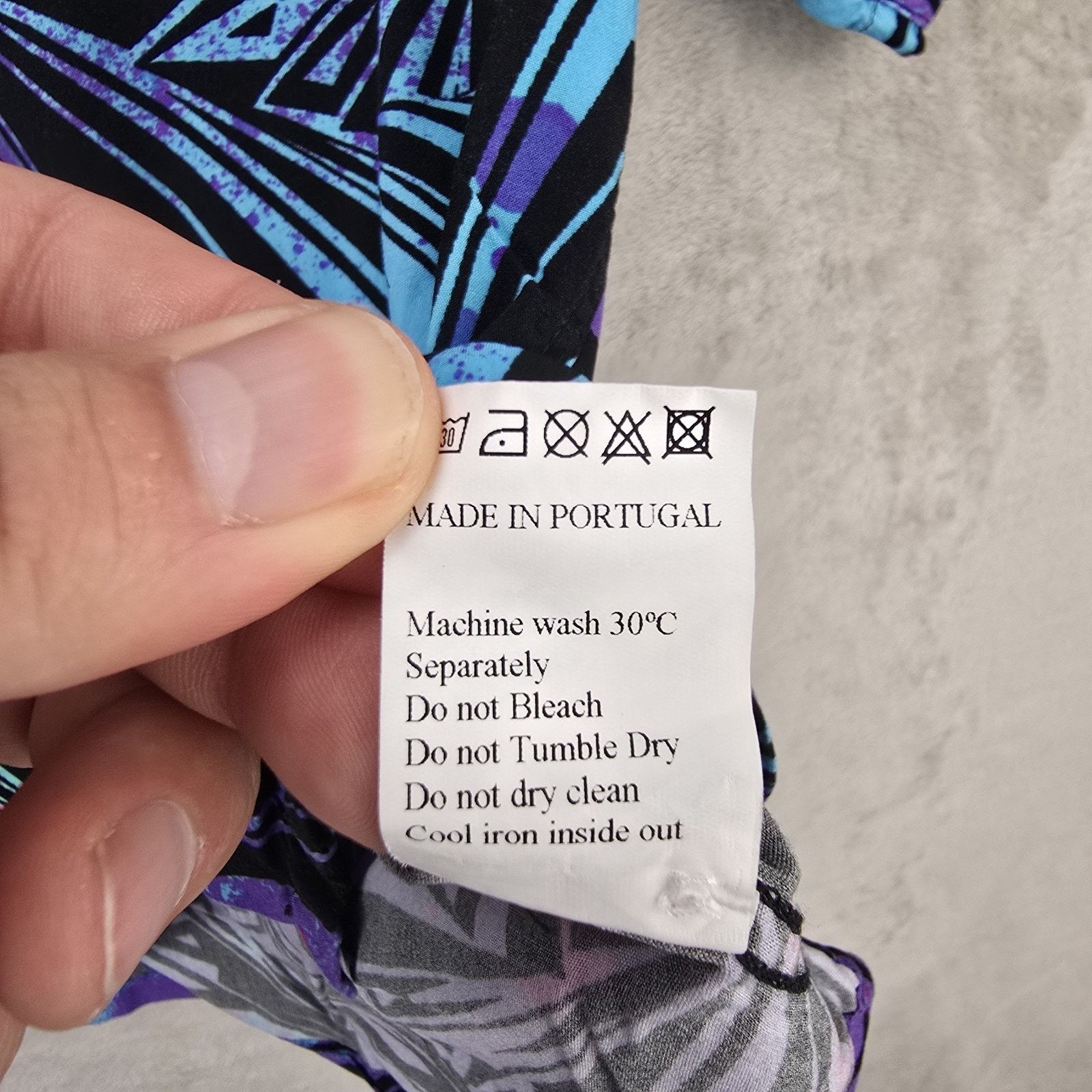 Aries Aries Vortex Hawaiian Shirt Mens Medium Viscose Geometric Size US M / EU 48-50 / 2 - 6 Thumbnail