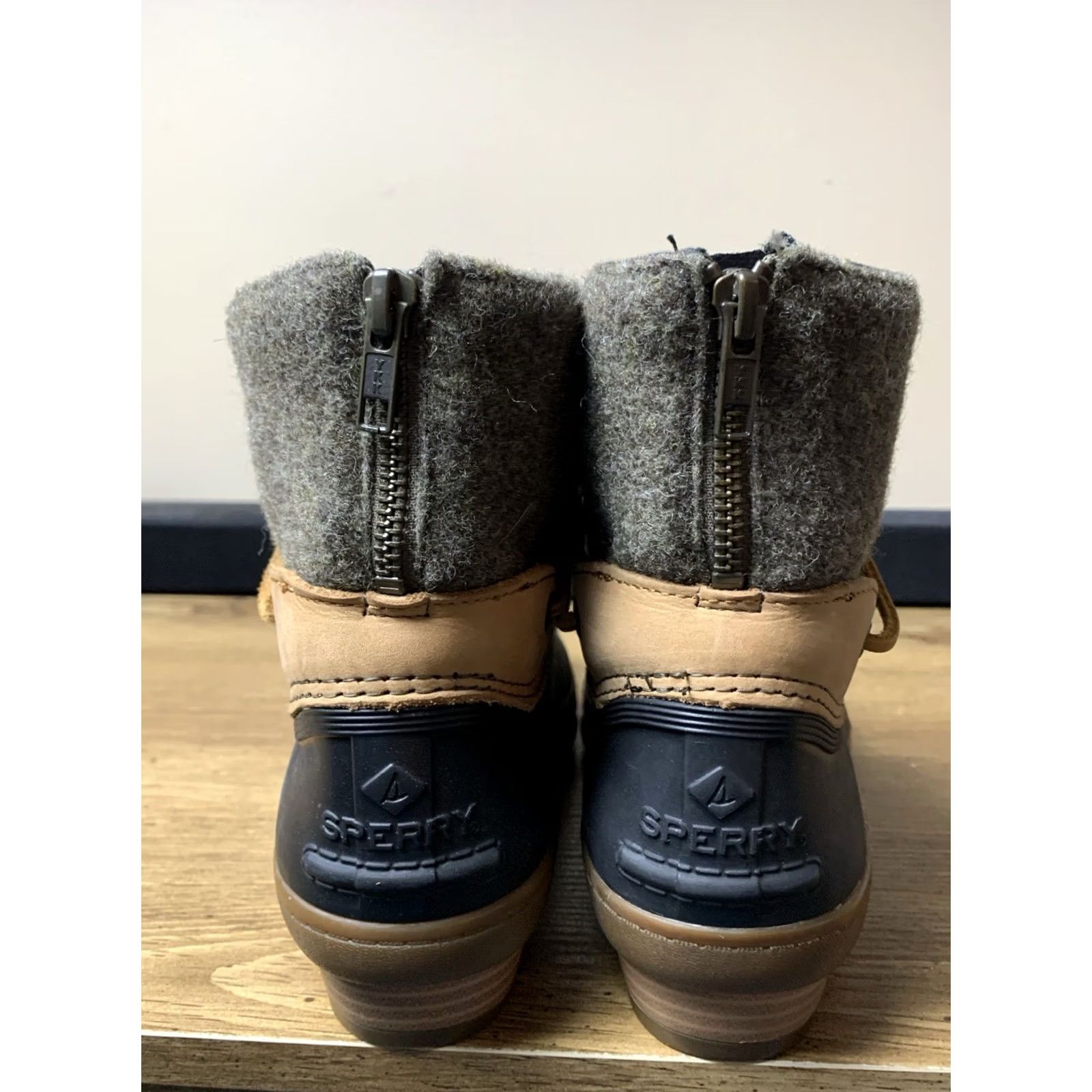 Sperry Sperry Saltwater Wedge Tide Ankle Wool Duck Boots STS99997 Women 7M Brown/Black Wool Duck Boot Women Shoes Size US 7 / IT 37 - 4 Thumbnail