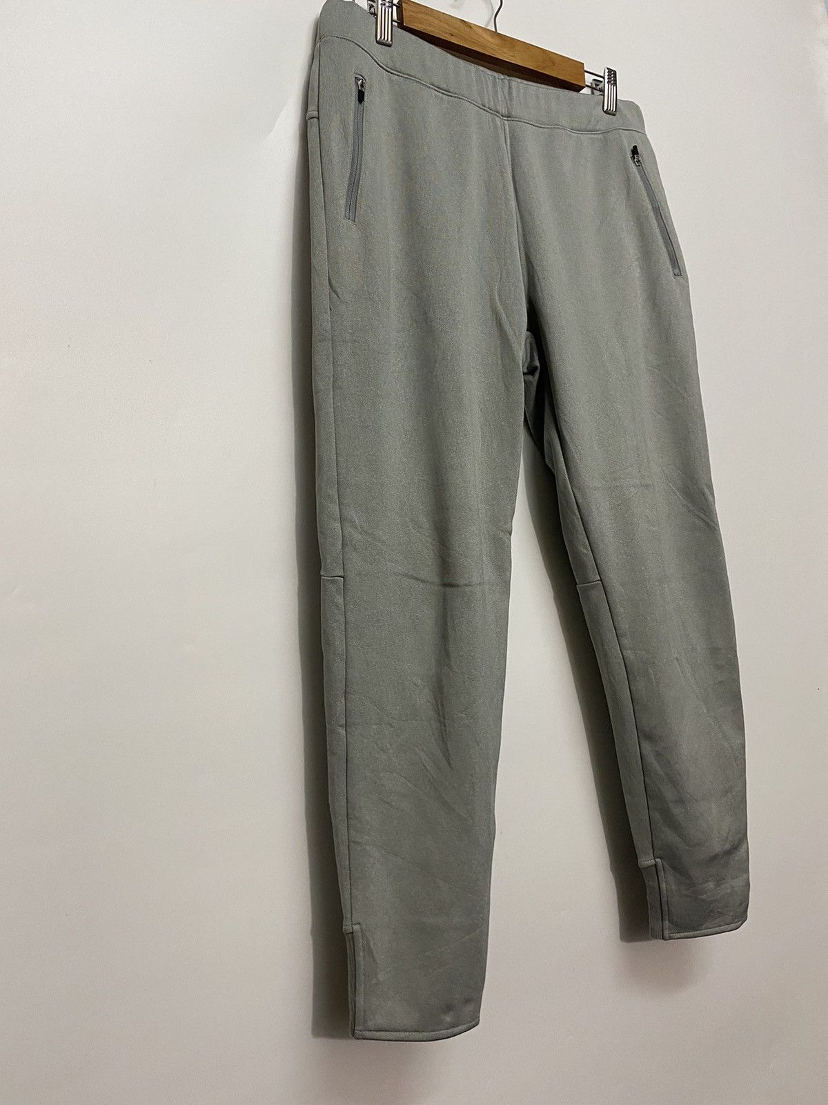 Japanese Brand × Uniqlo Uniqlo Jogger Activewear Outdoor Pants Sz L Like New Size US 32 / EU 48 - 4 Thumbnail