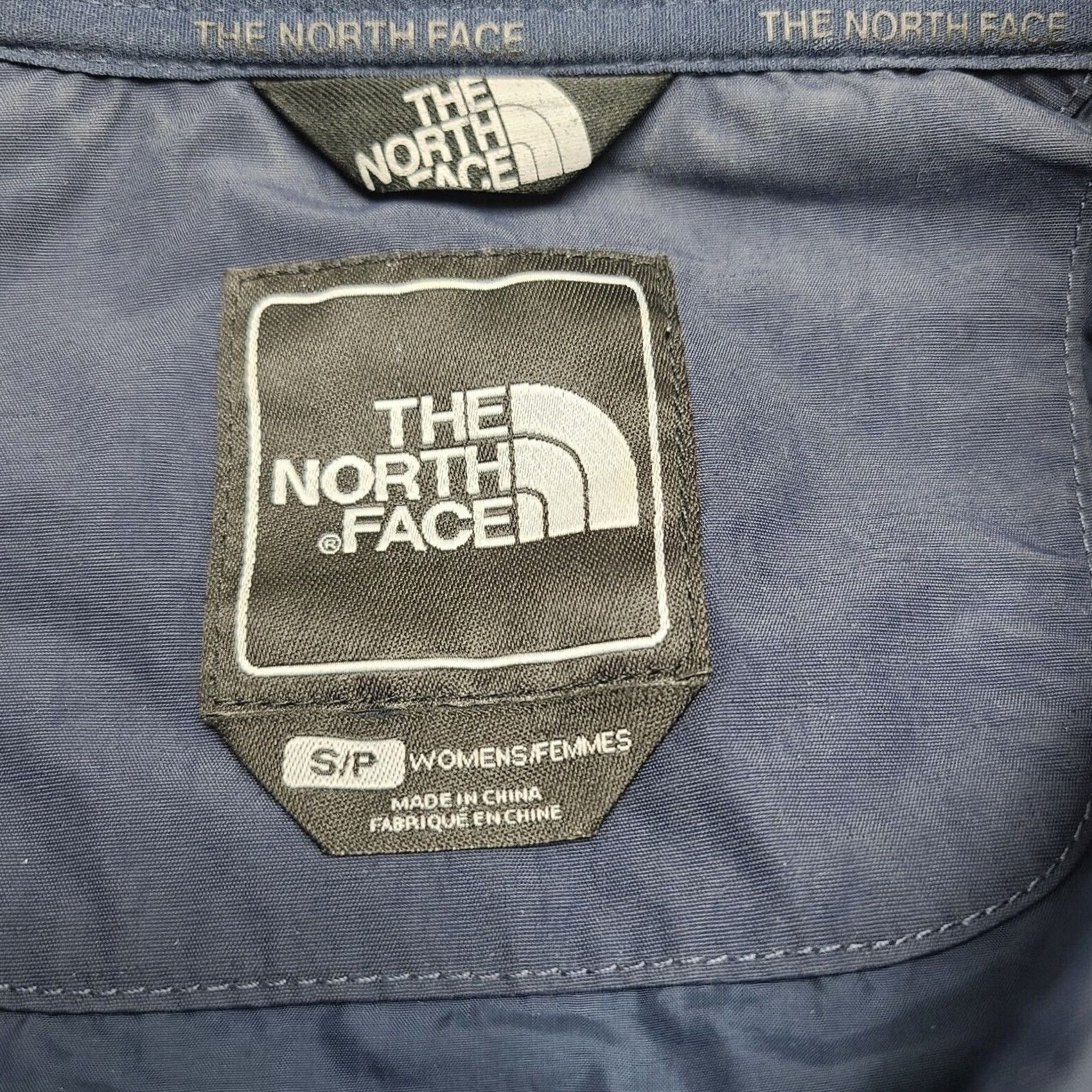 The North Face The North Face Jacket Women’s Size Small Blue Hyvent Jacket Hood Detachable Waterproof Lightweight Pockets Full Zip Regular Fit Mid-Length Coat Size S / US 4 / IT 40 - 3 Thumbnail