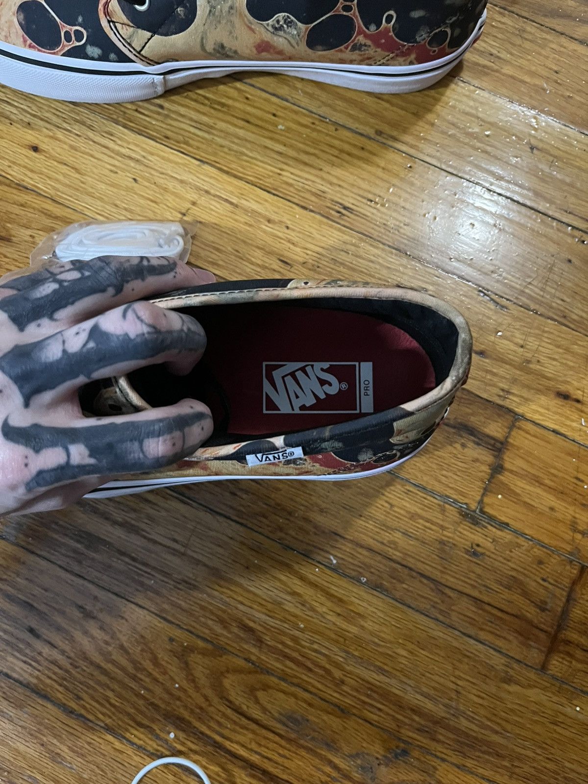 Supreme Supreme blood and semen vans mids Size US 10 / EU 43 - 5 Thumbnail