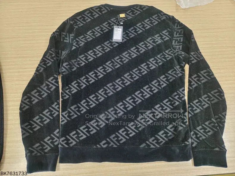 Fendi Fendi Logo Printed Solid Color Sweatshirt Size US S / EU 44-46 / 1 - 1 Thumbnail