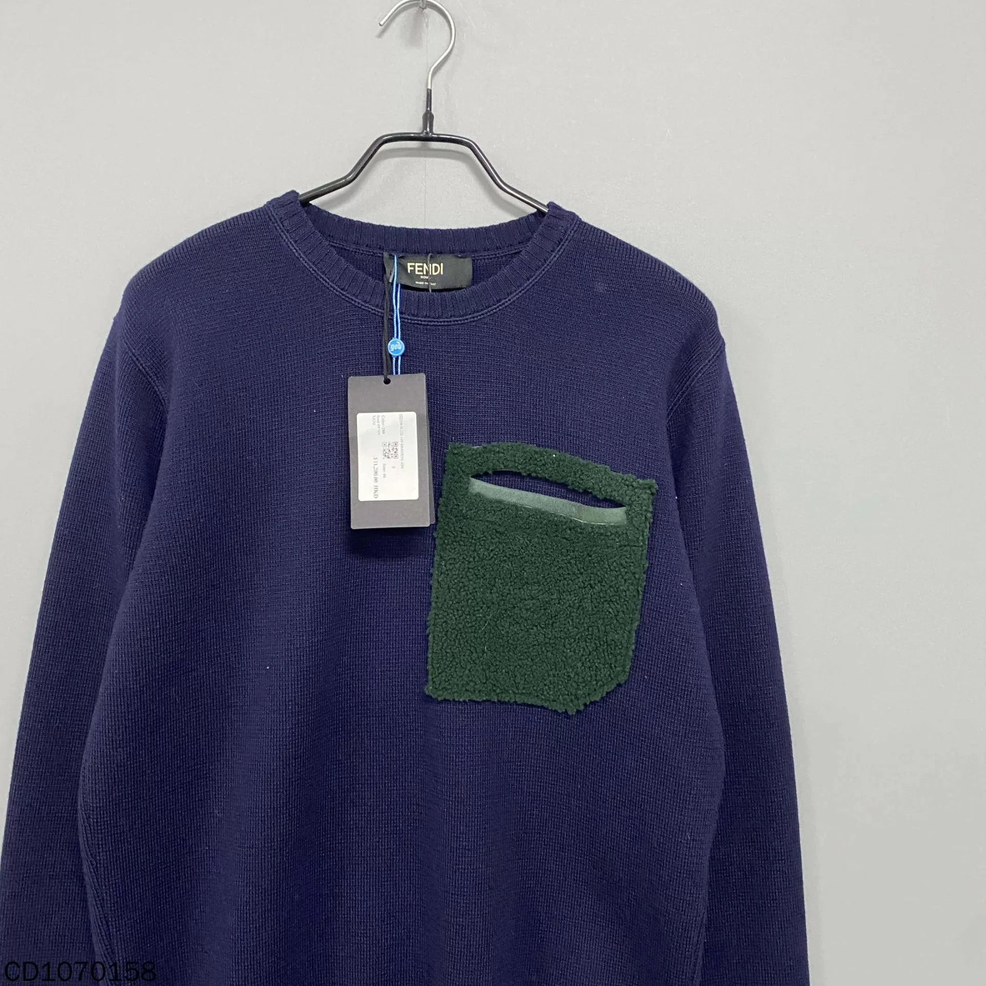 Fendi FENDI navy blue flocked pocket sweater Size US S / EU 44-46 / 1 - 2 Thumbnail